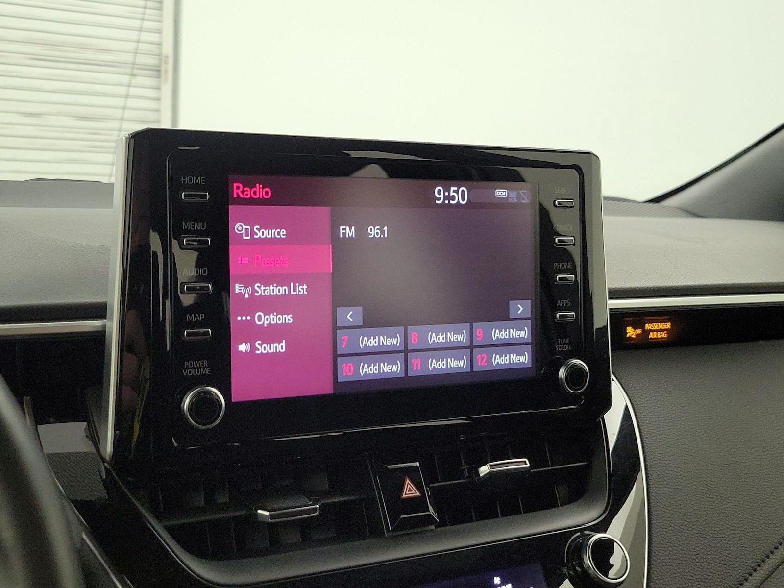 2020 Toyota Corolla SE - Photo 14