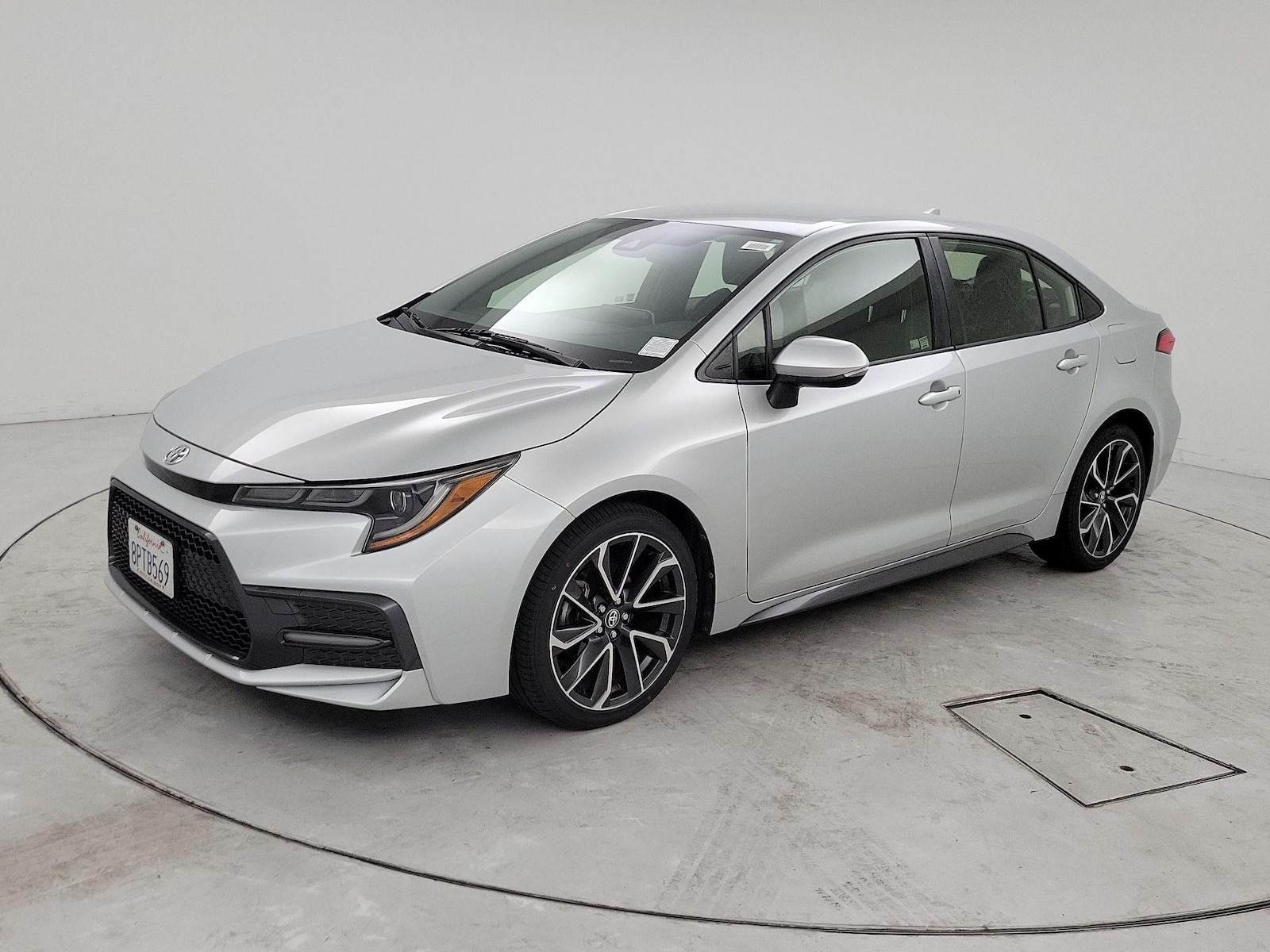 2020 Toyota Corolla SE - Photo 3