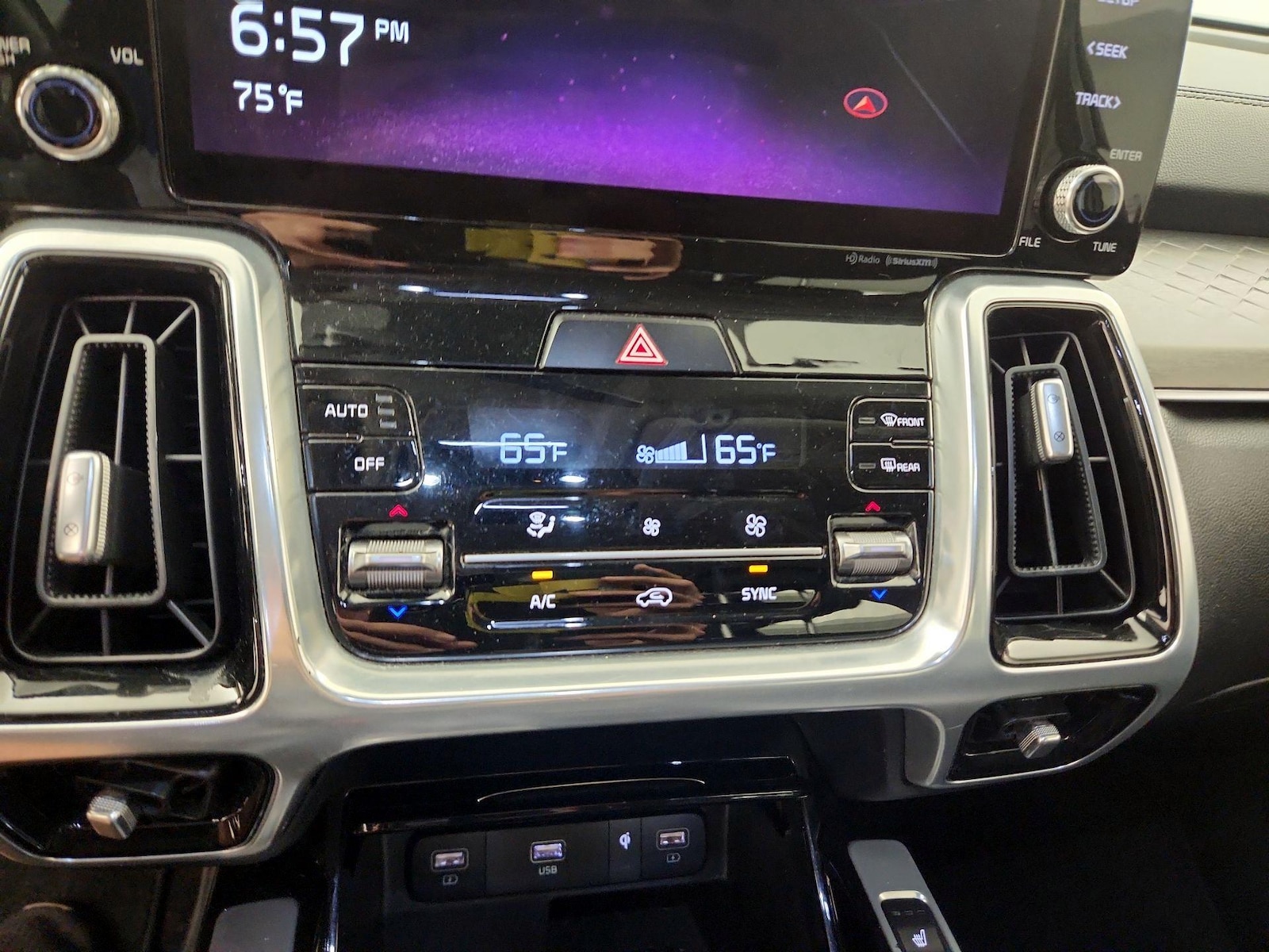 2021 Kia Sorento SX - Photo 17