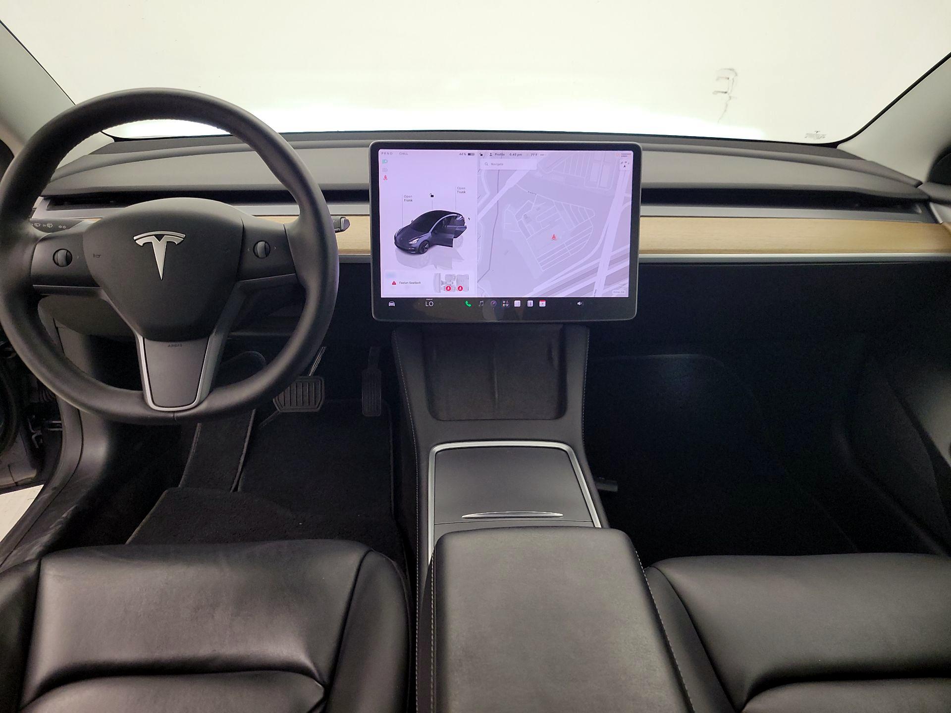 Thumbnail: 2022 Tesla Model 3 - 9