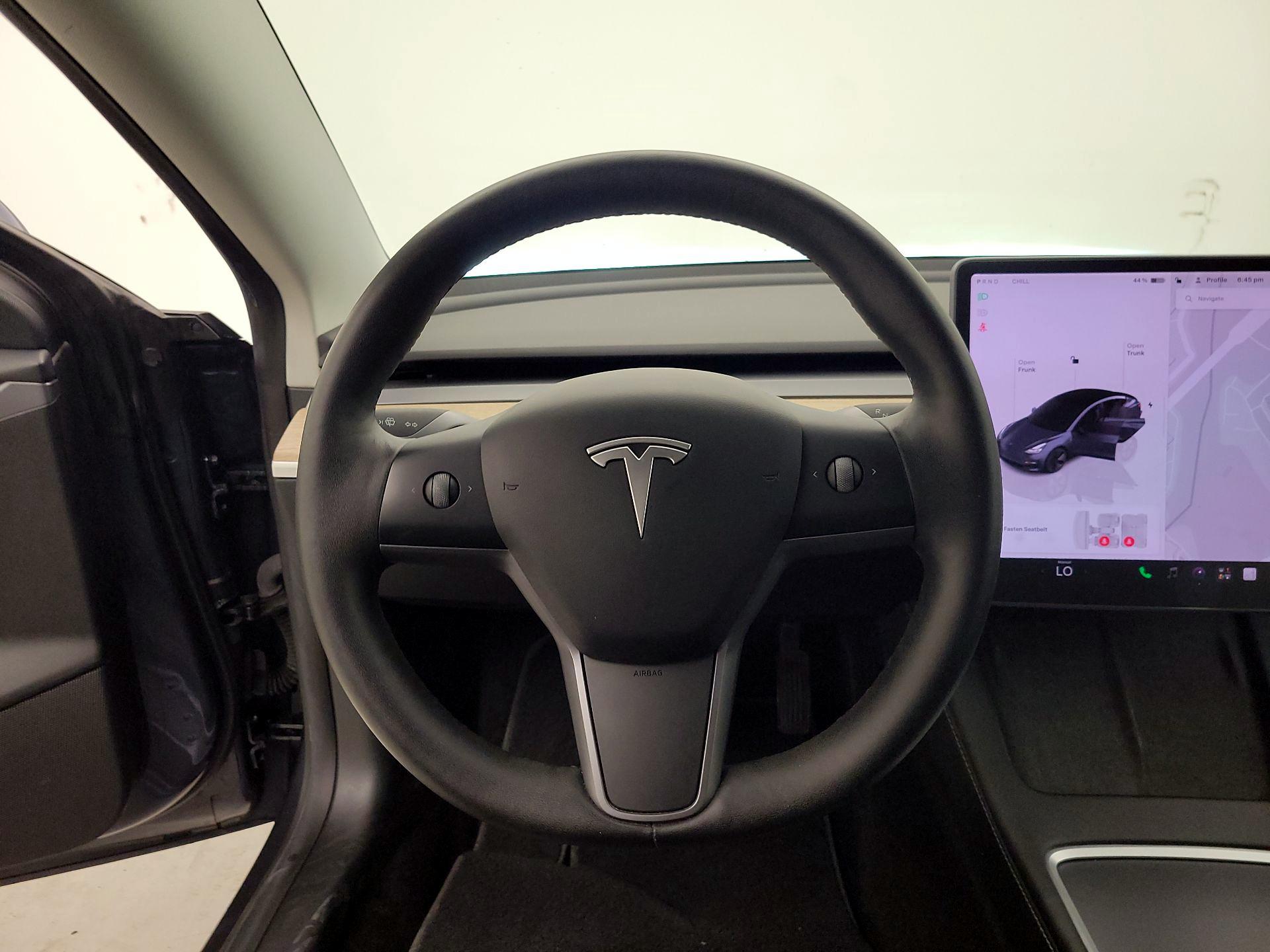 Thumbnail: 2022 Tesla Model 3 - 10