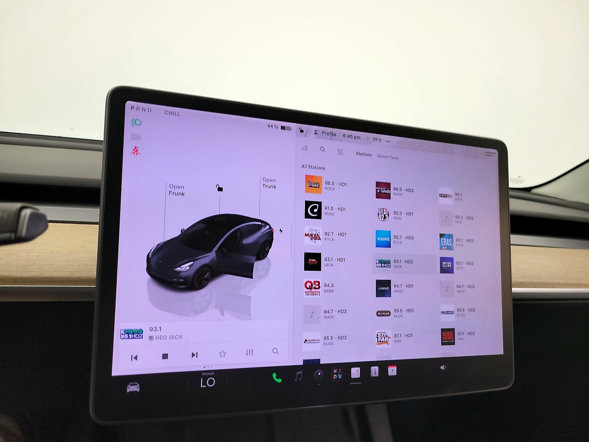 Thumbnail: 2022 Tesla Model 3 - 15