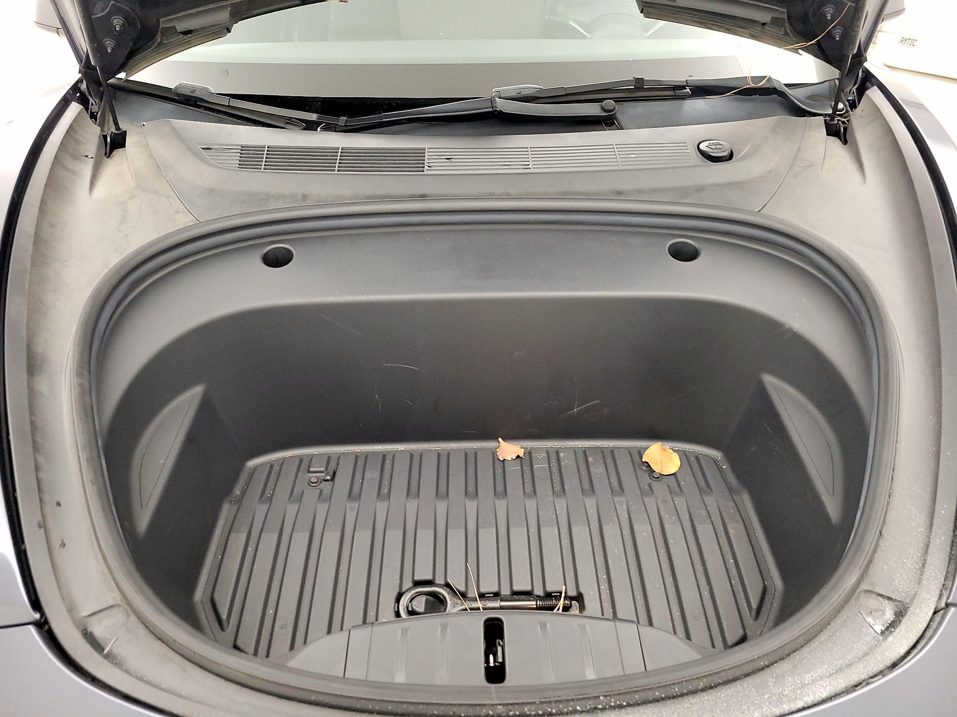 Thumbnail: 2022 Tesla Model 3 - 20