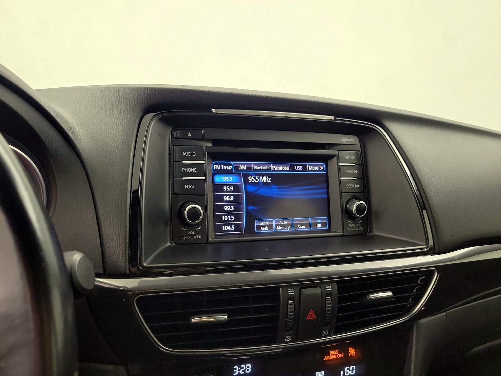 2014 Mazda MAZDA6 i Sport - Photo 16