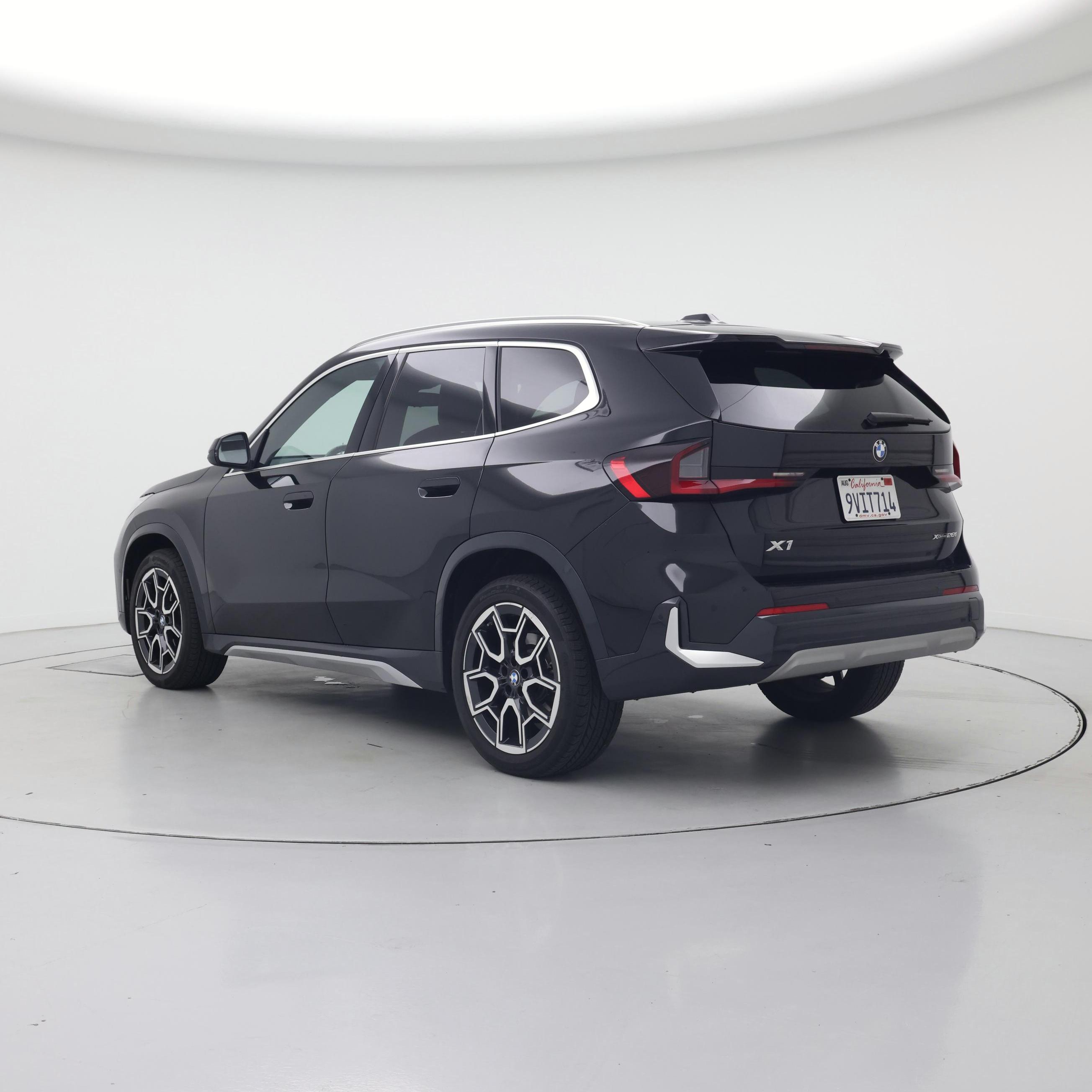 Thumbnail: 2025 BMW X1 - 2