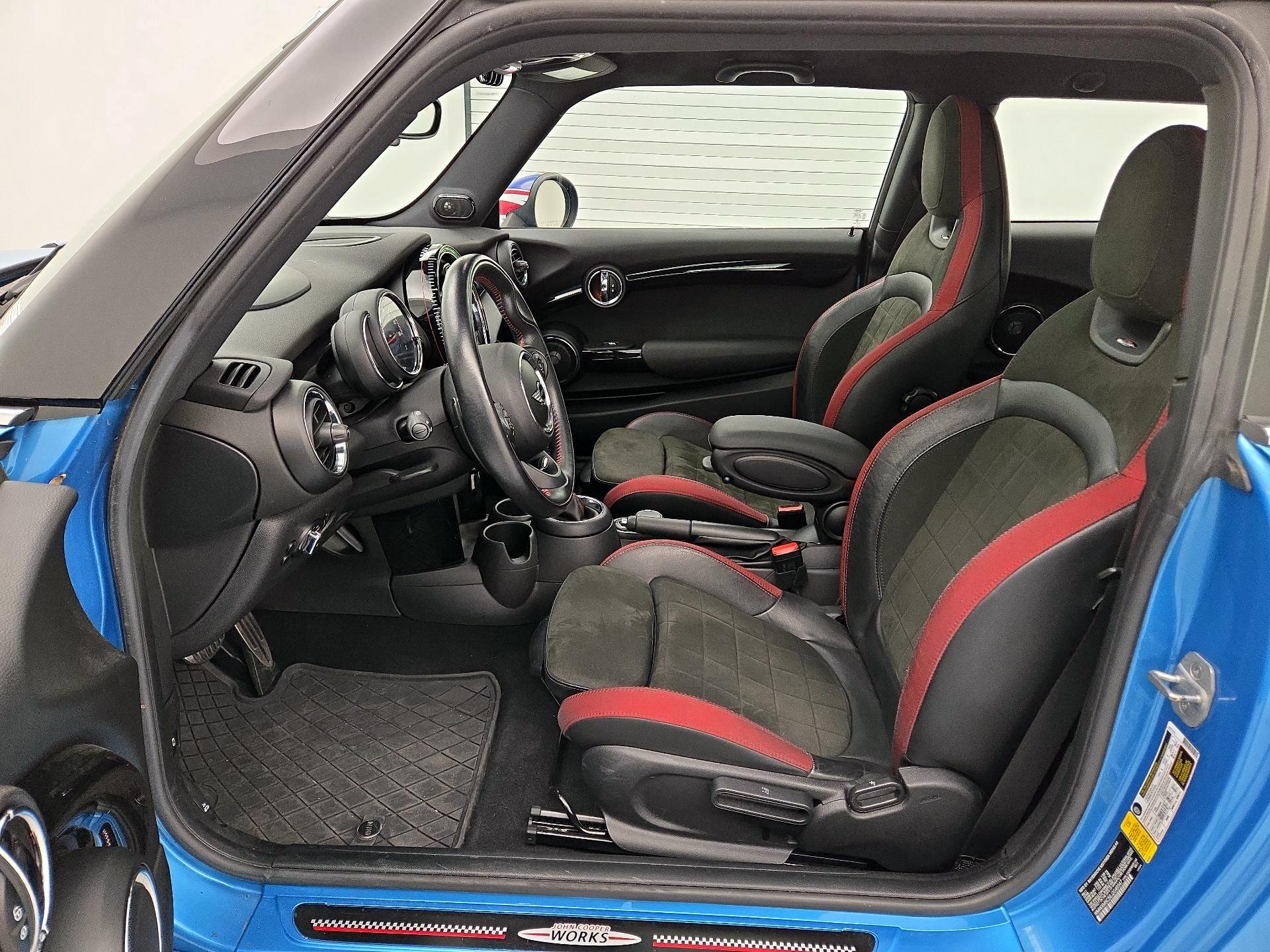 Thumbnail: 2018 MINI Cooper Hardtop - 11