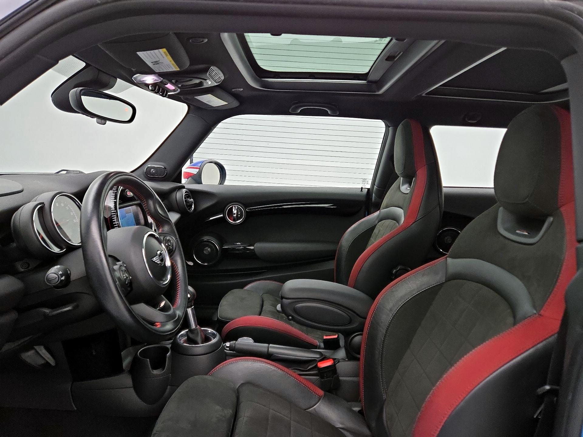 Thumbnail: 2018 MINI Cooper Hardtop - 20