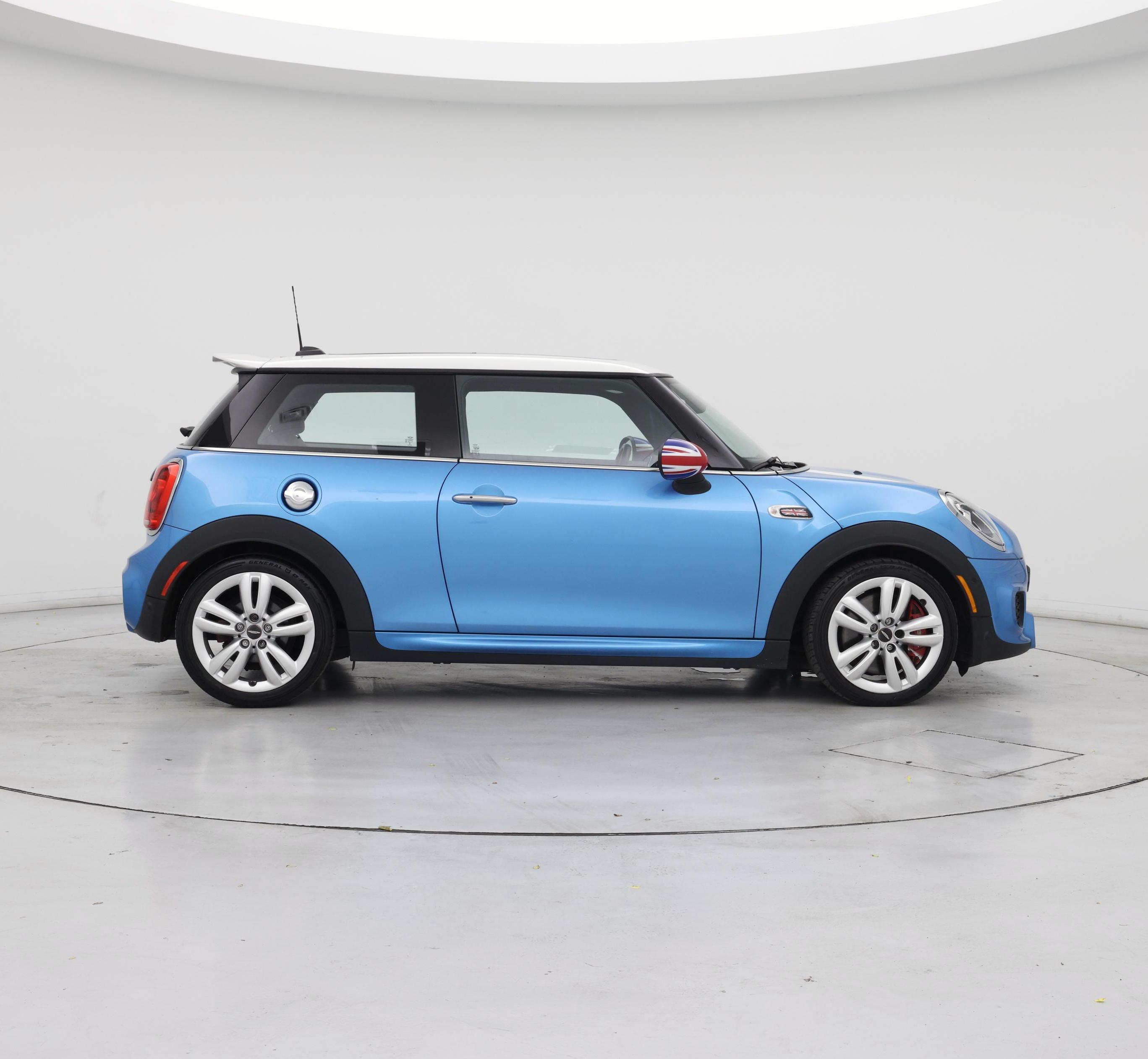Thumbnail: 2018 MINI Cooper Hardtop - 7