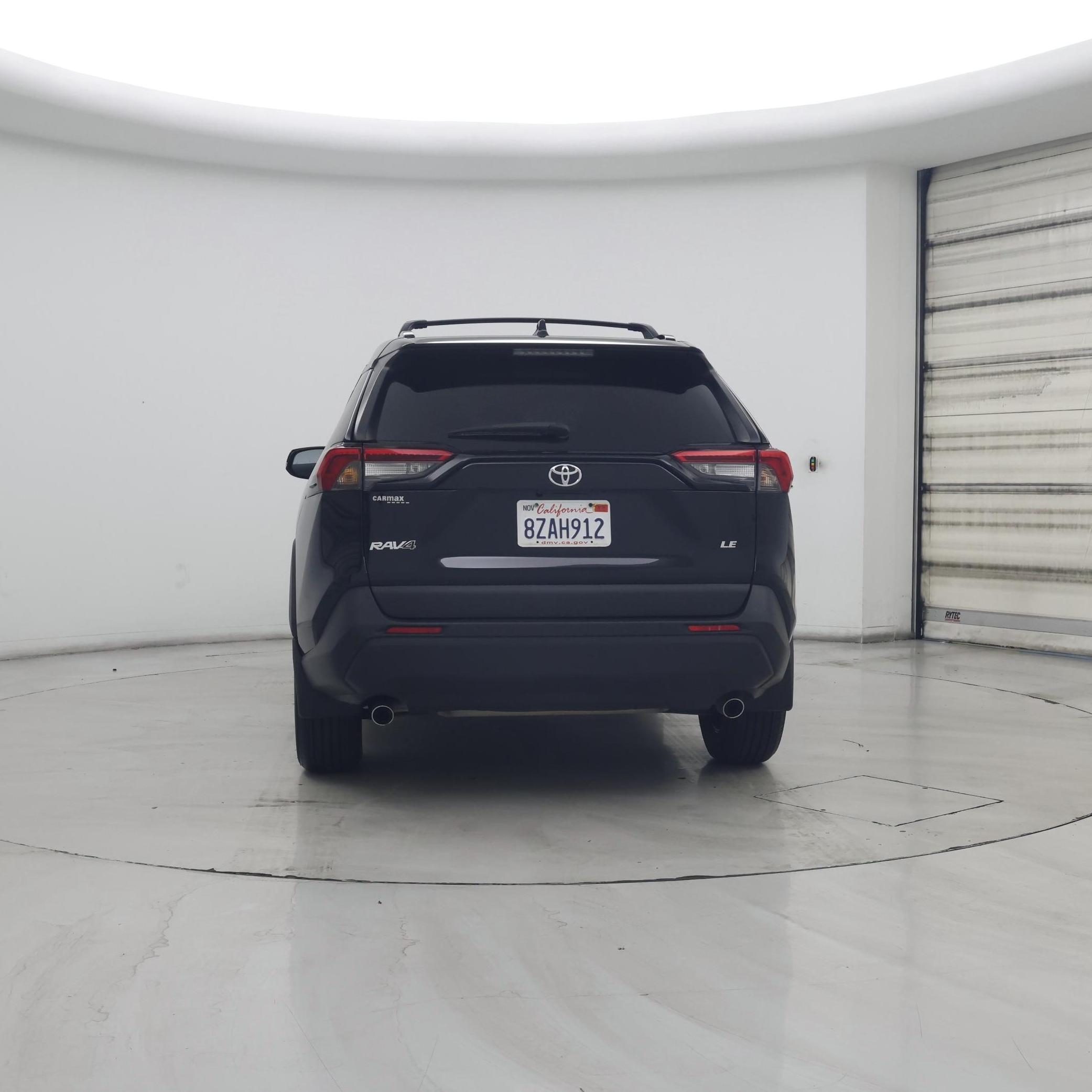 Thumbnail: 2021 Toyota RAV4 - 6