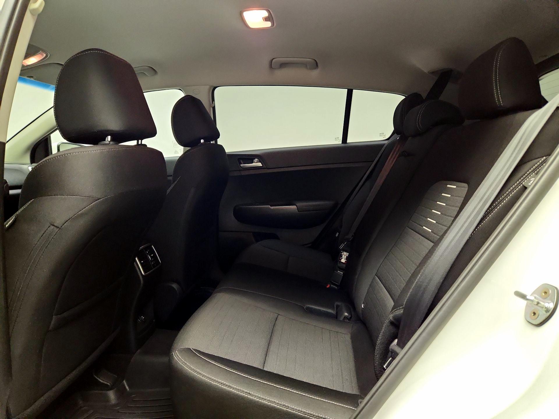 Thumbnail: 2021 Kia Sportage - 17