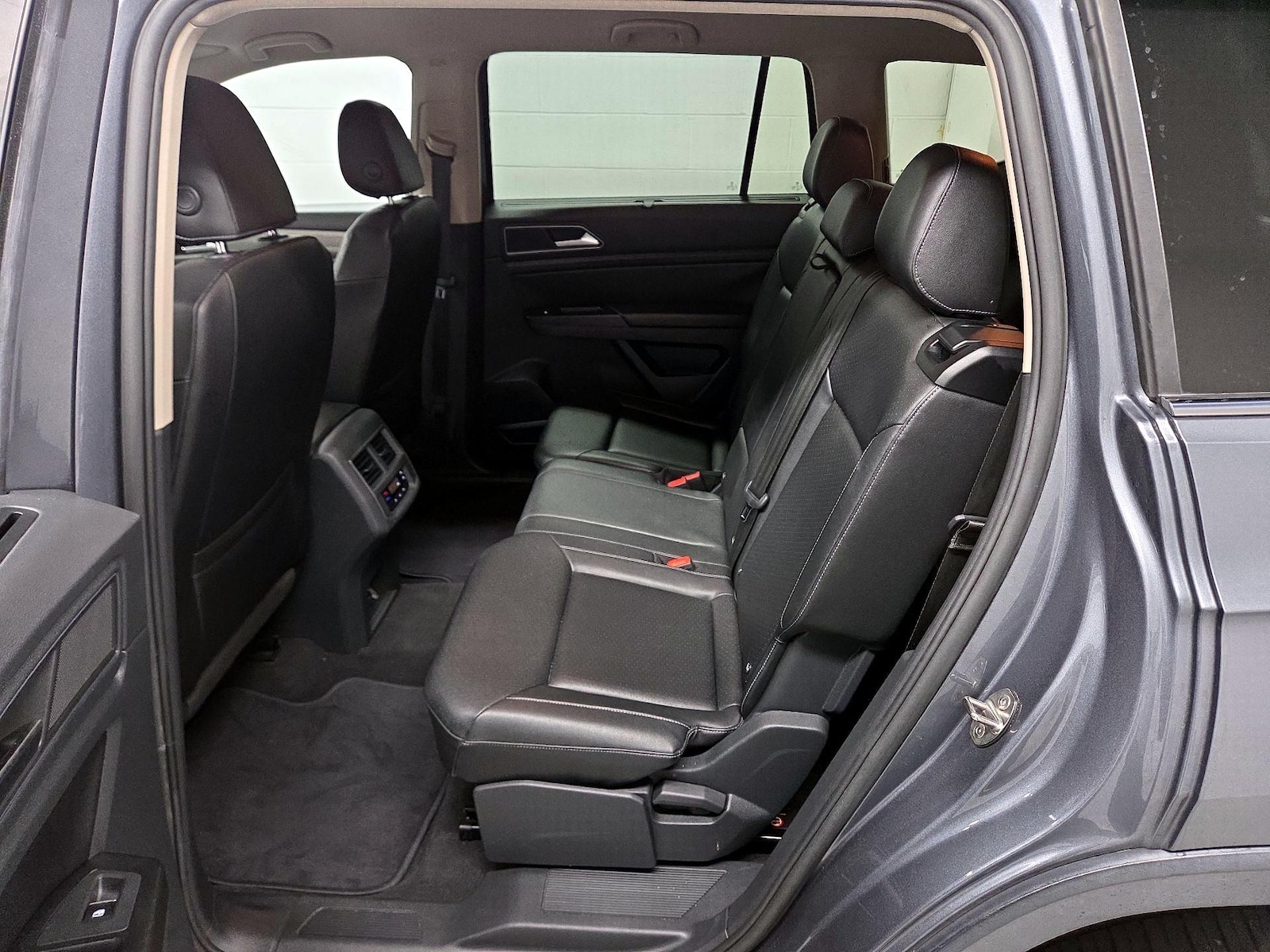 2018 Volkswagen Atlas SE - Photo 18