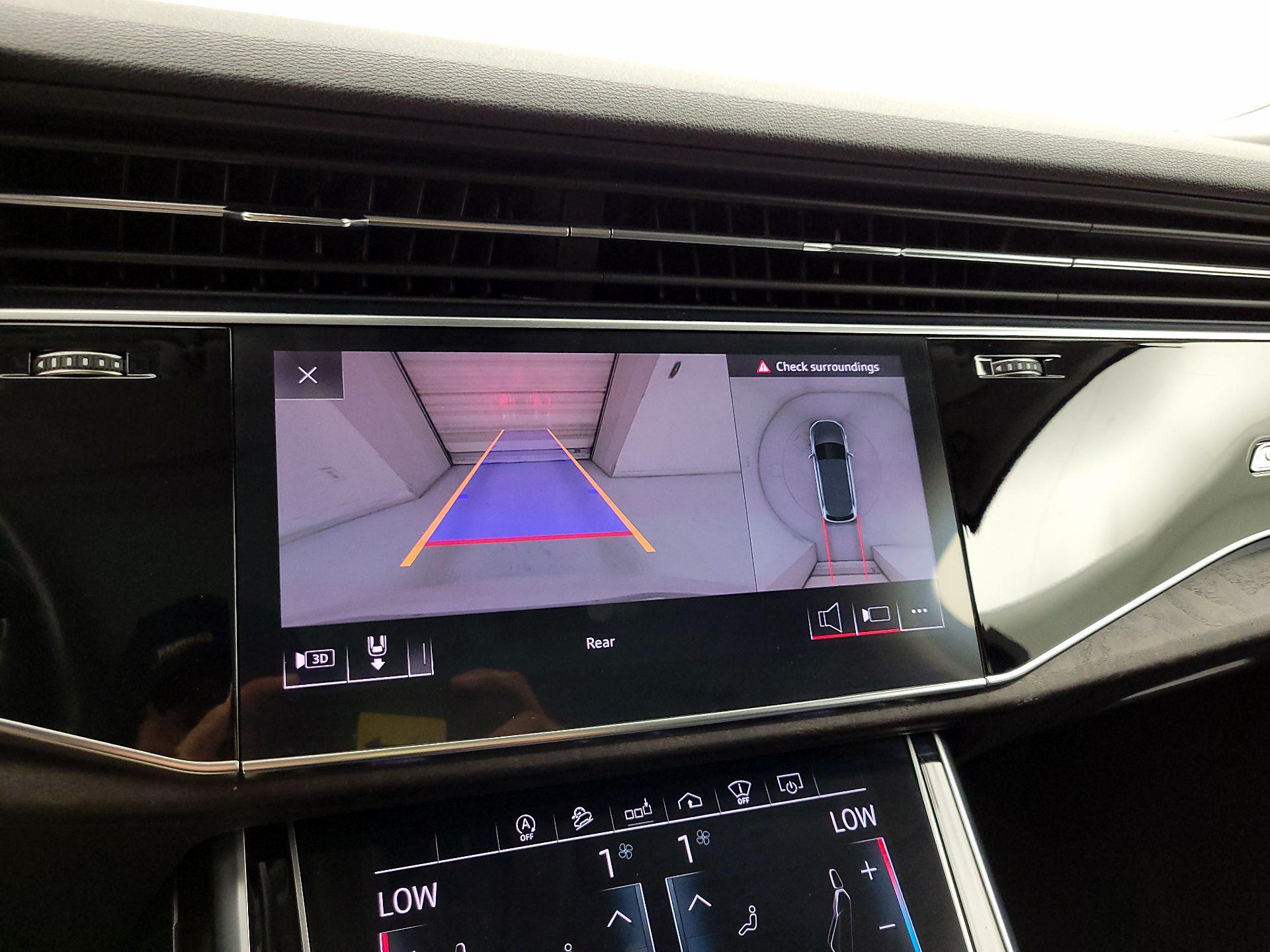 Thumbnail: 2020 Audi Q7 - 15