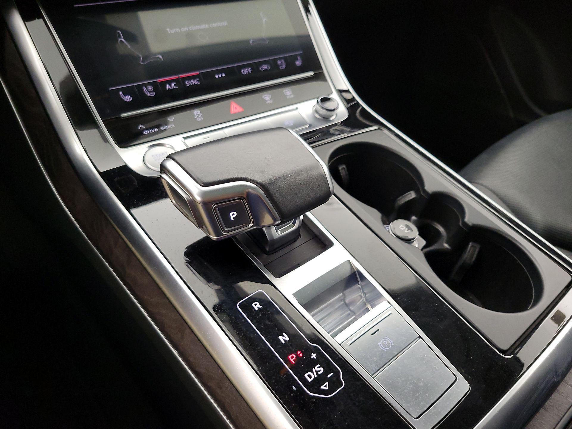 Thumbnail: 2020 Audi Q7 - 18