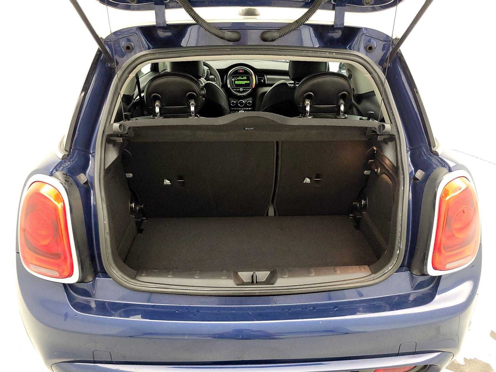 Thumbnail: 2016 MINI Cooper Hardtop - 20