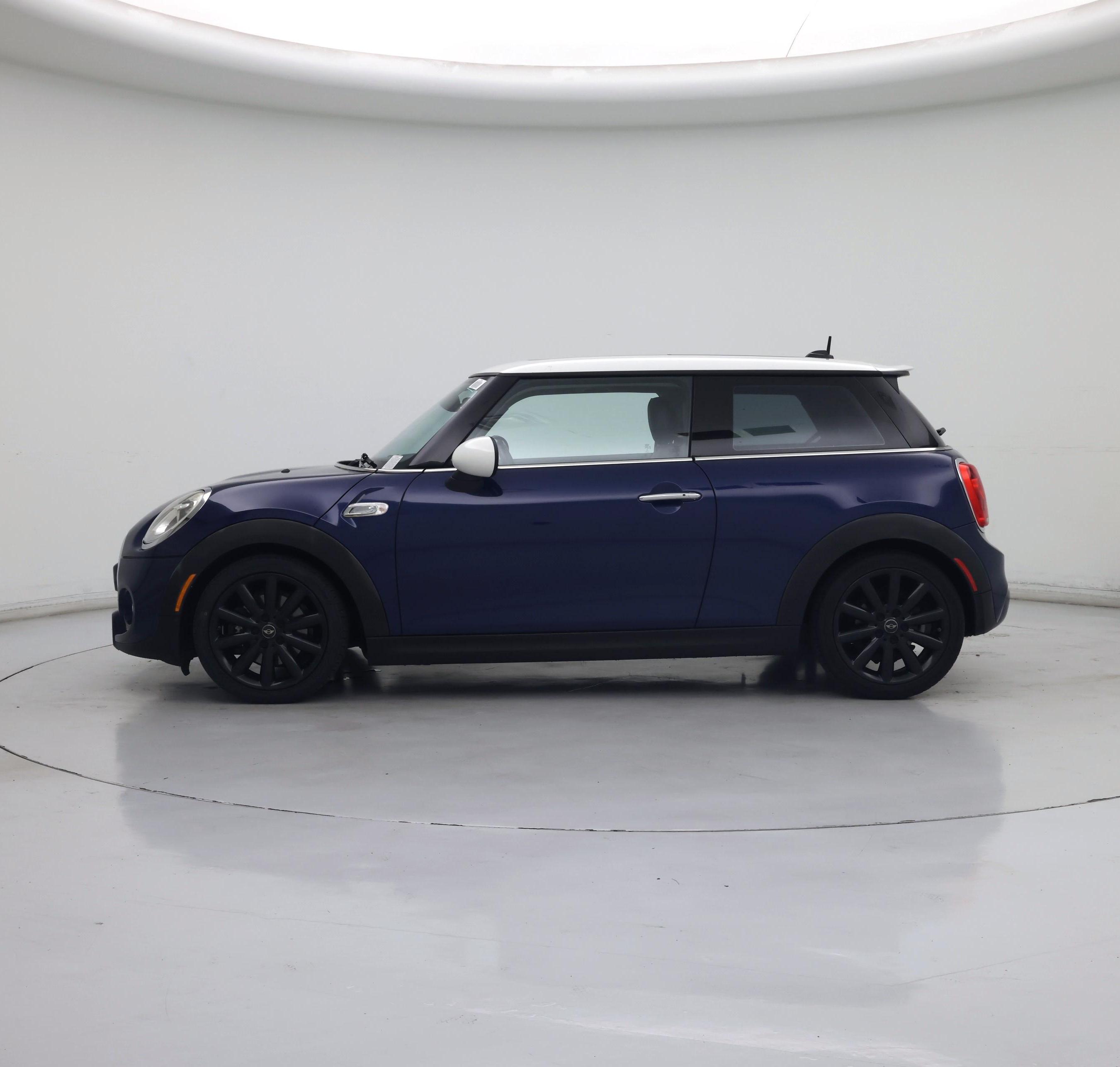 Thumbnail: 2016 MINI Cooper Hardtop - 3