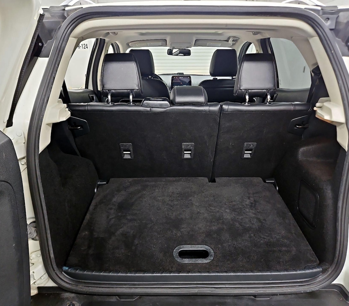Trunk/Cargo (Seats Up)