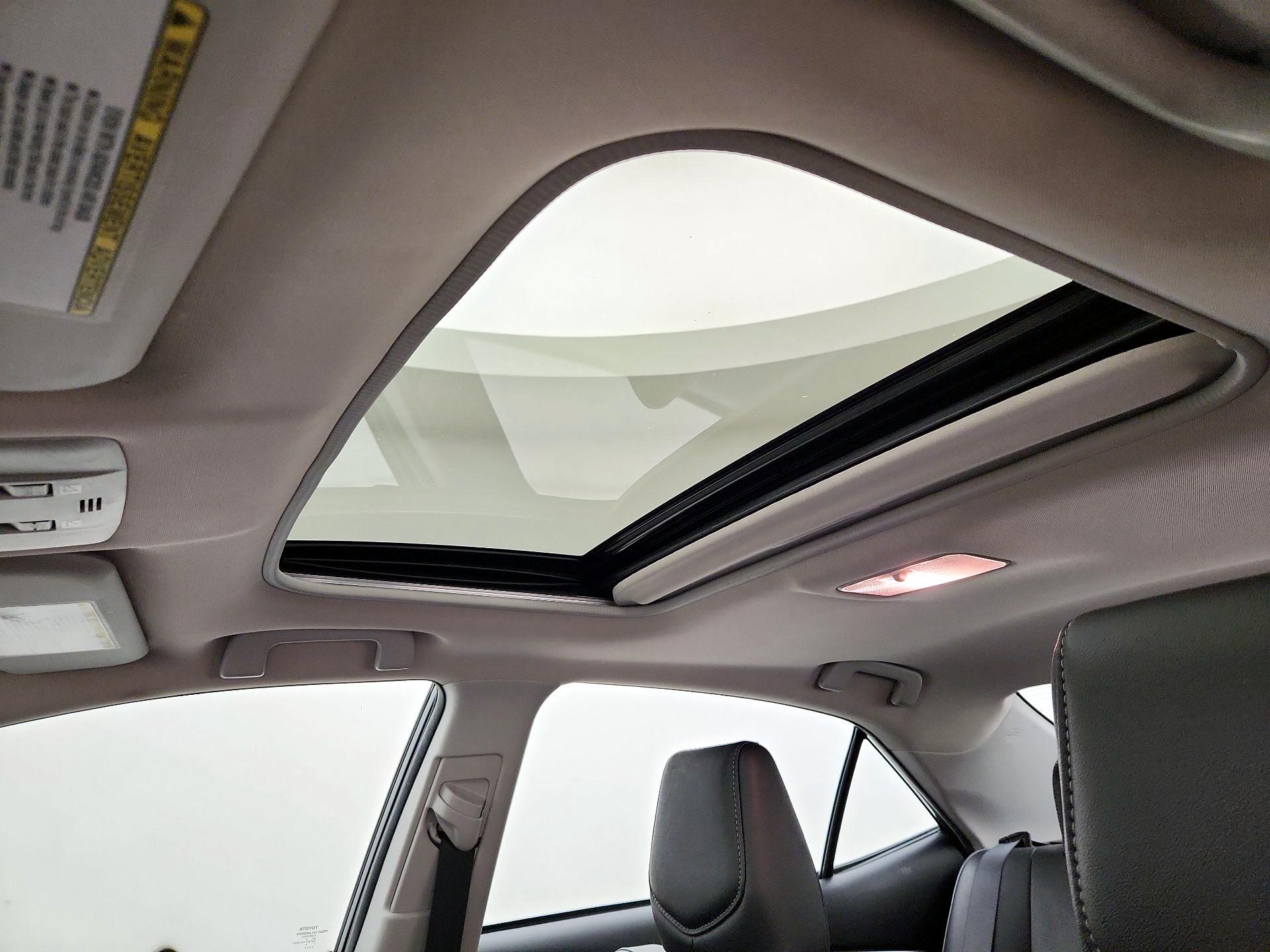 Thumbnail: 2016 Toyota Corolla - 19