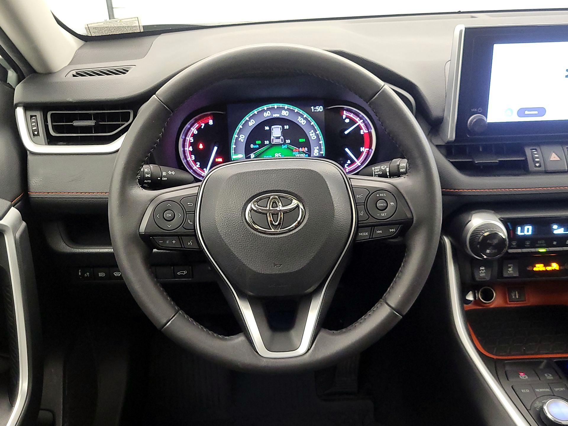 Thumbnail: 2023 Toyota RAV4 - 10