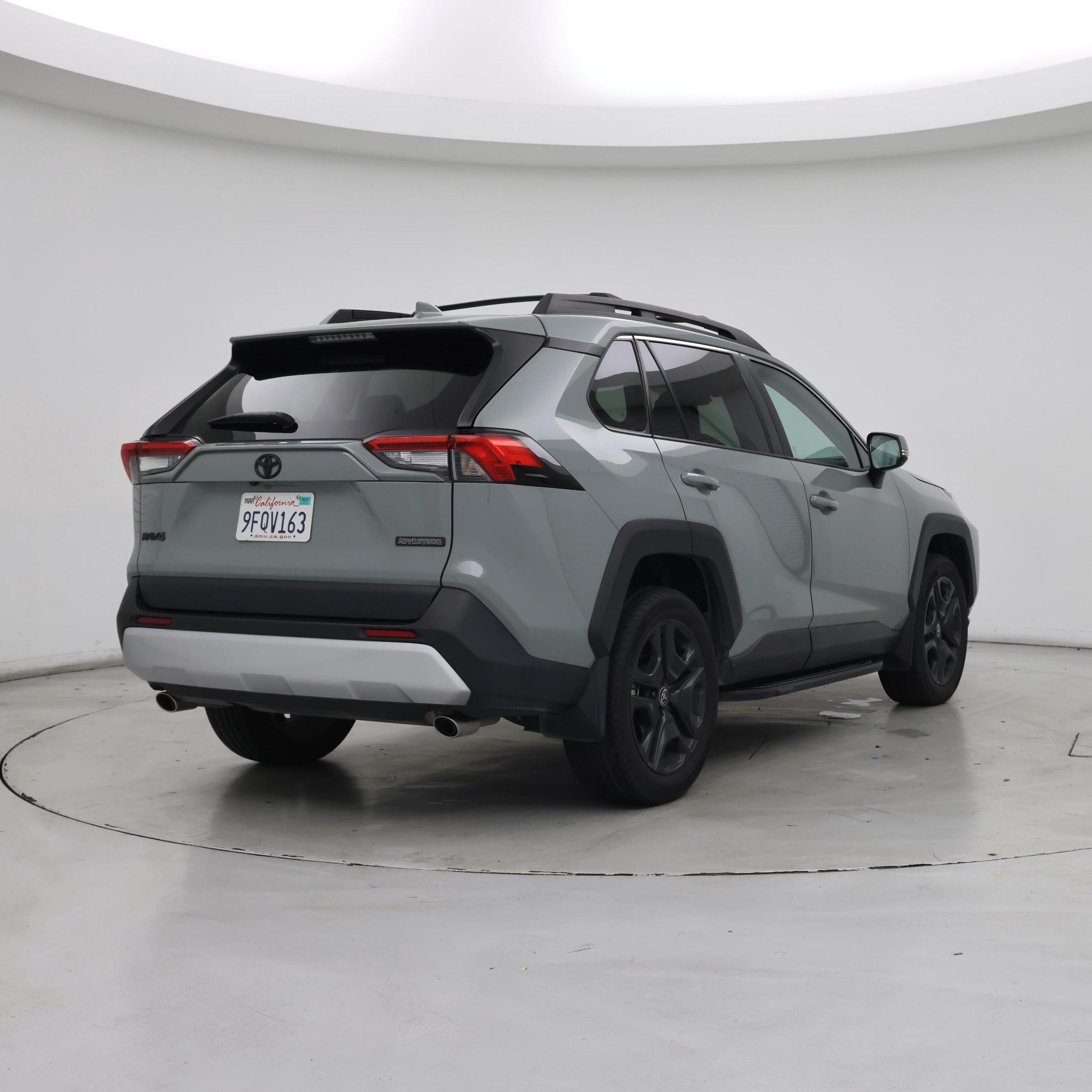 Thumbnail: 2023 Toyota RAV4 - 8