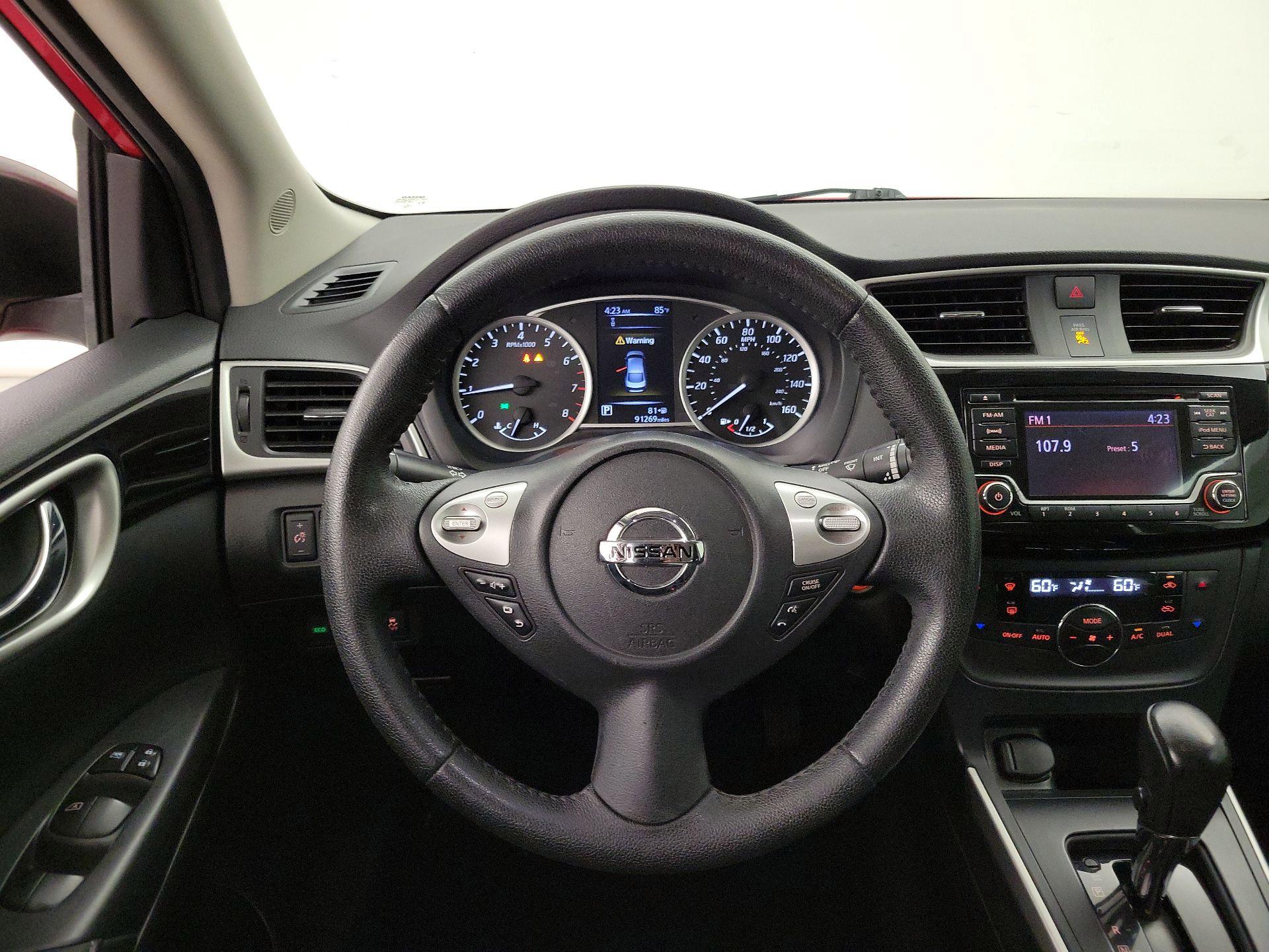 Thumbnail: 2018 Nissan Sentra - 10