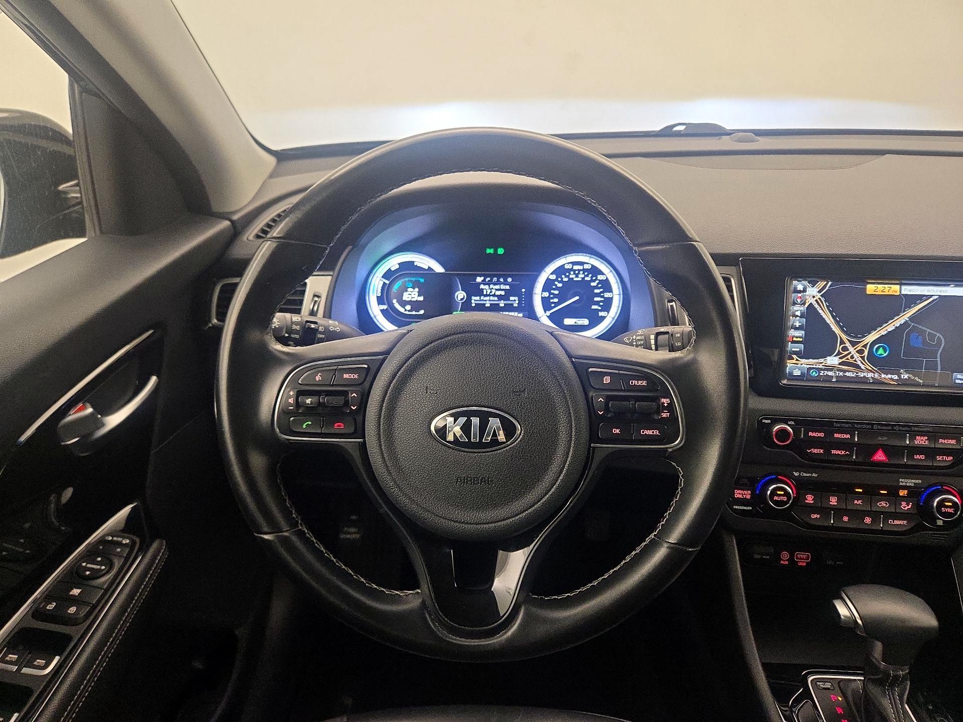 Thumbnail: 2017 Kia Niro - 10