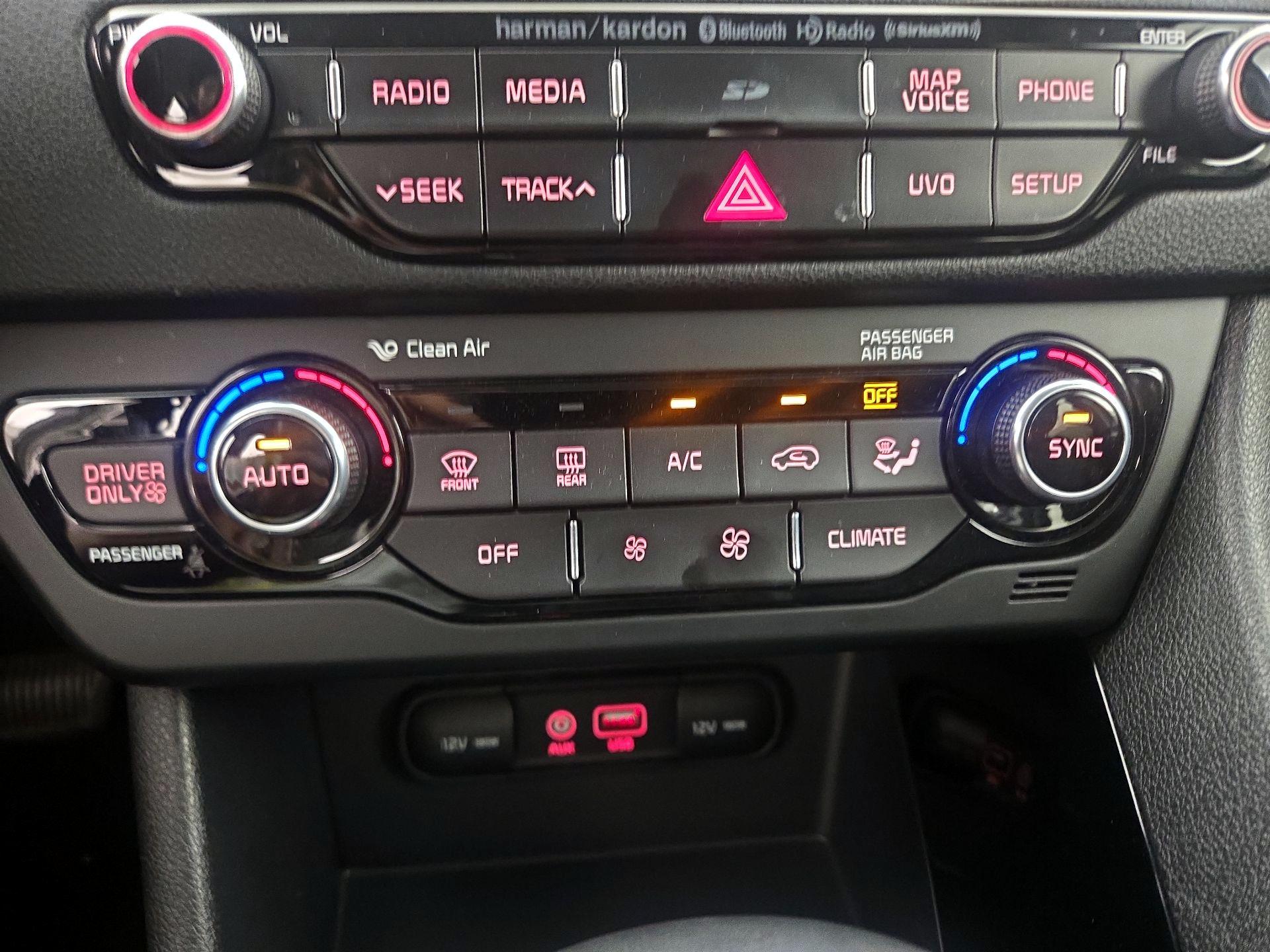 Thumbnail: 2017 Kia Niro - 17