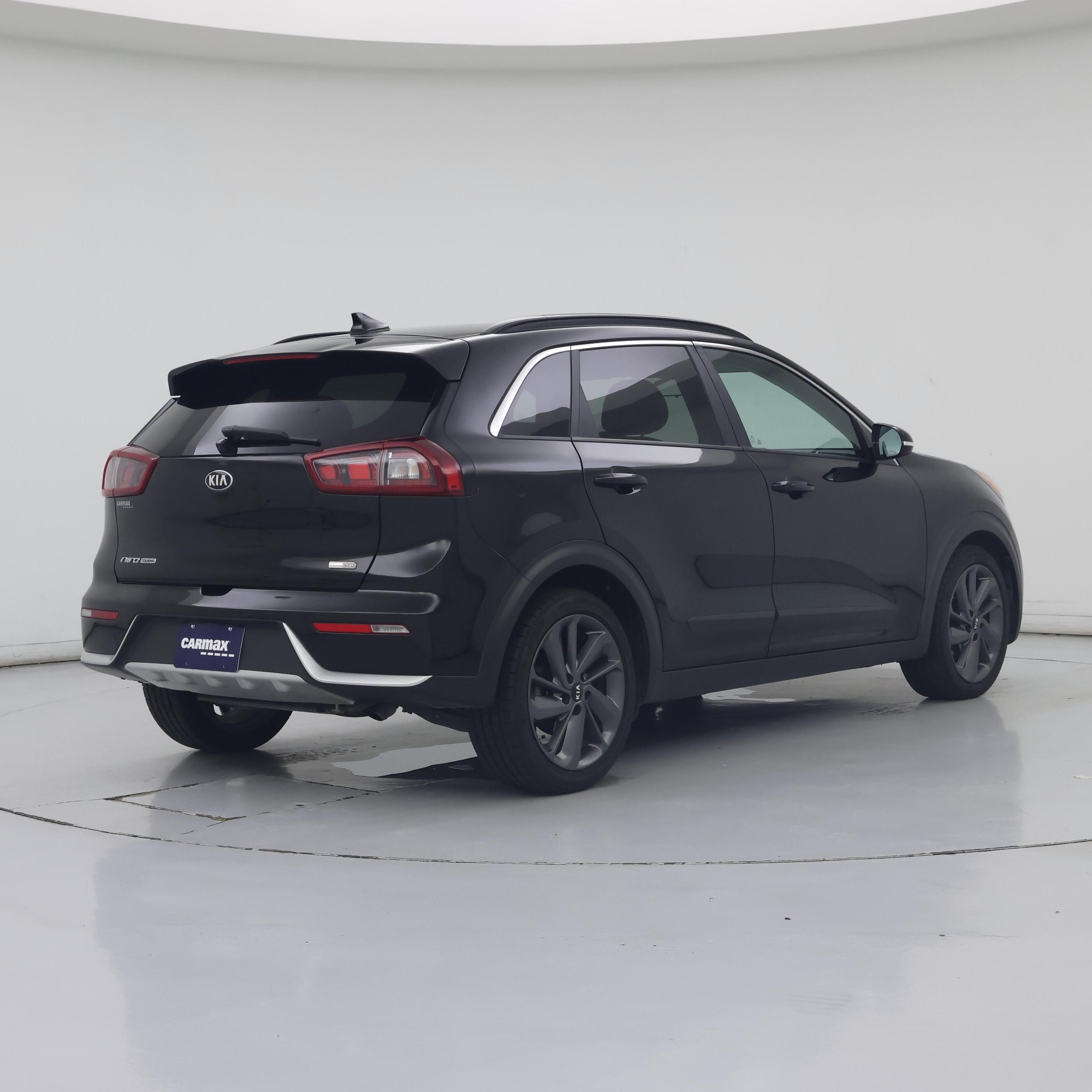 Thumbnail: 2017 Kia Niro - 8