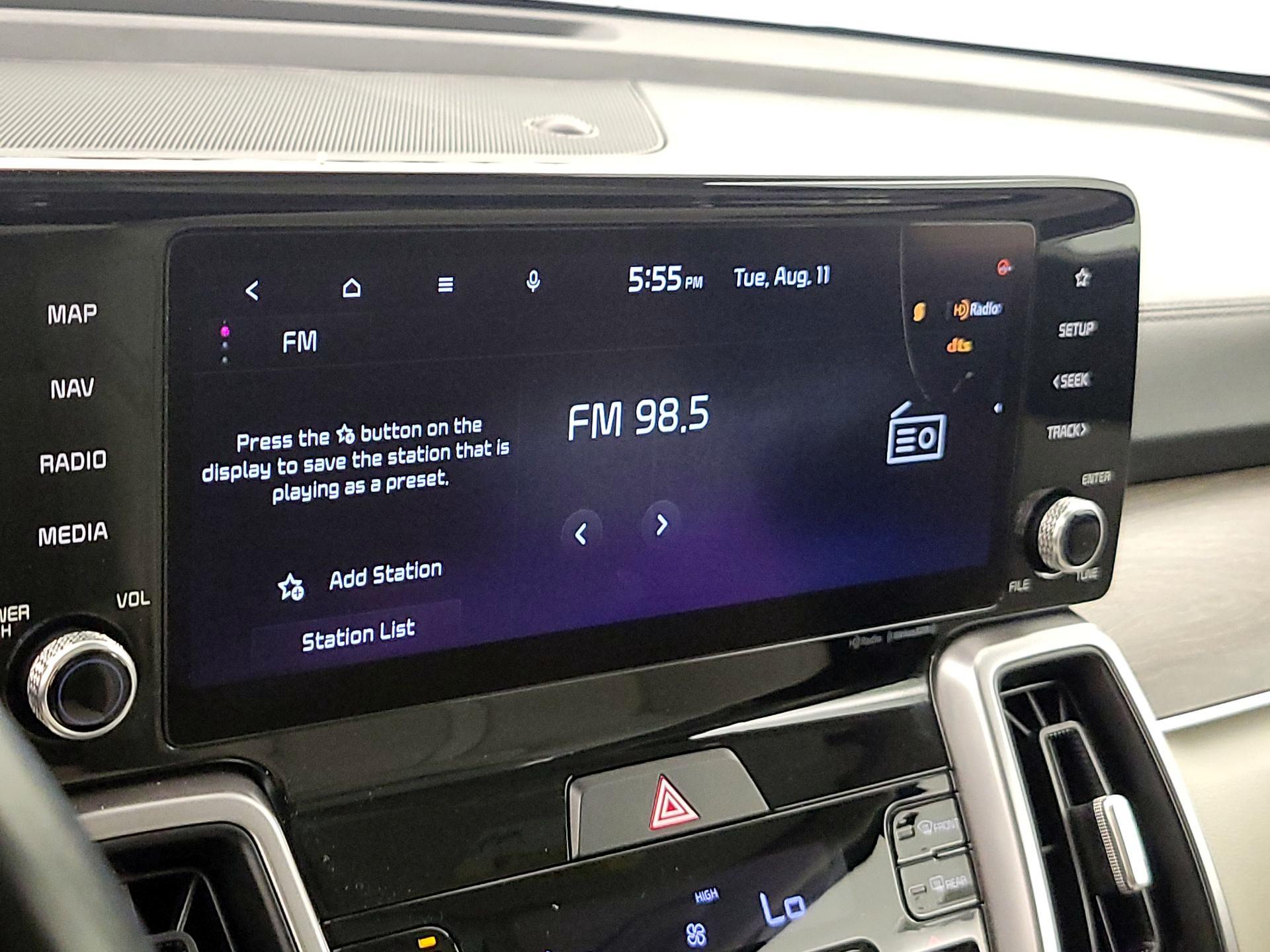 Thumbnail: 2023 Kia Sorento - 16