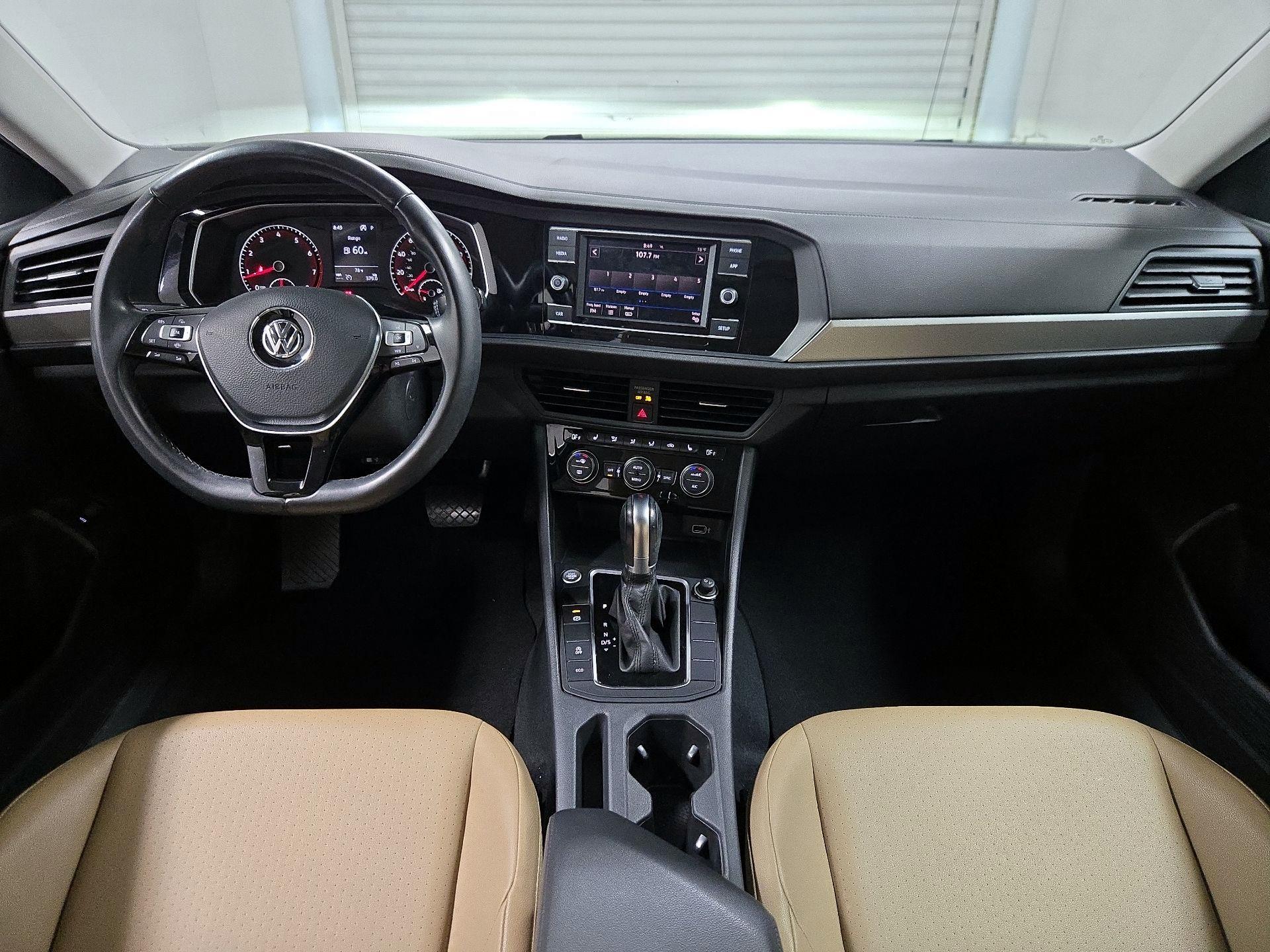 Thumbnail: 2019 Volkswagen Jetta - 9