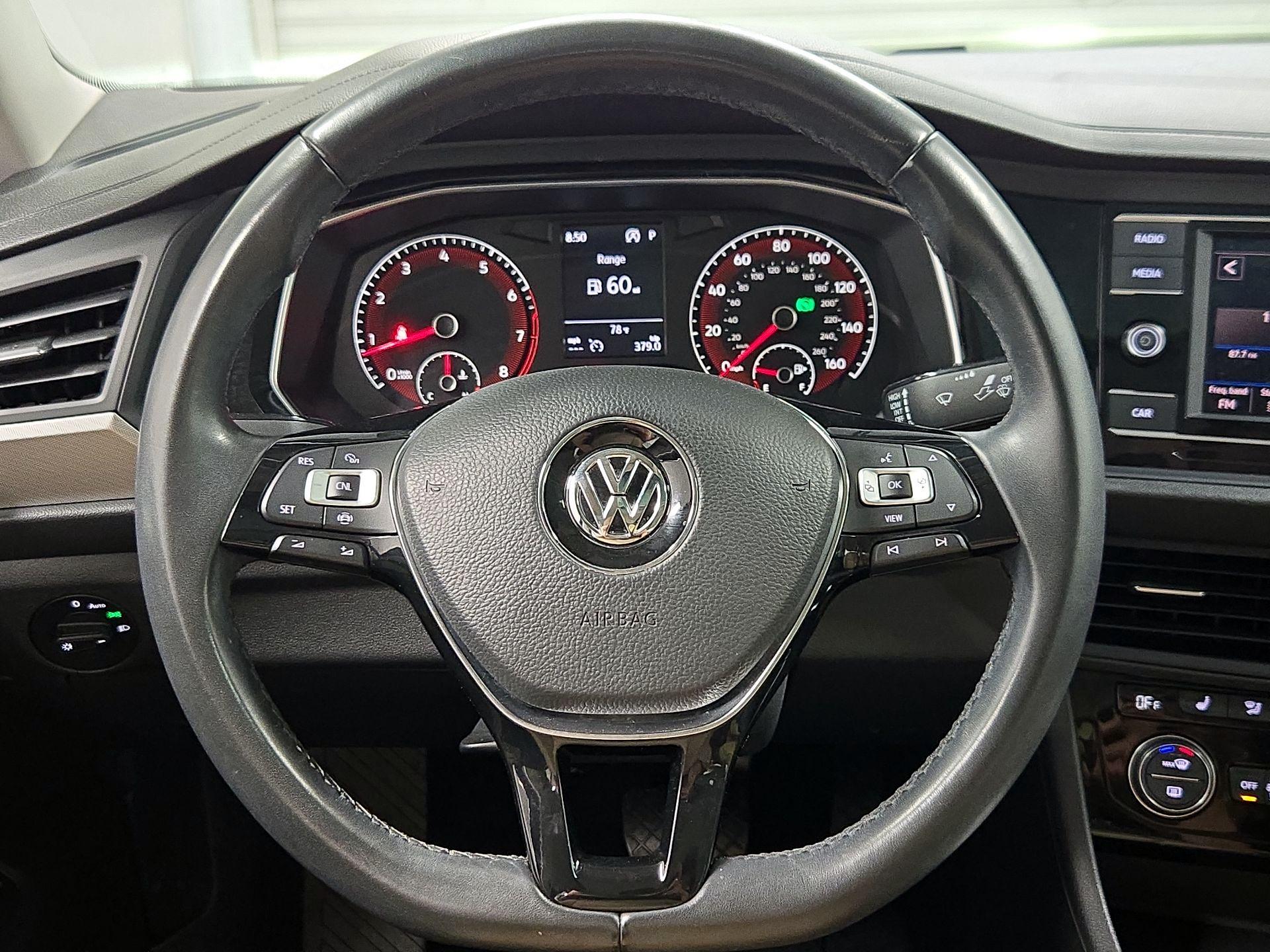 Thumbnail: 2019 Volkswagen Jetta - 10