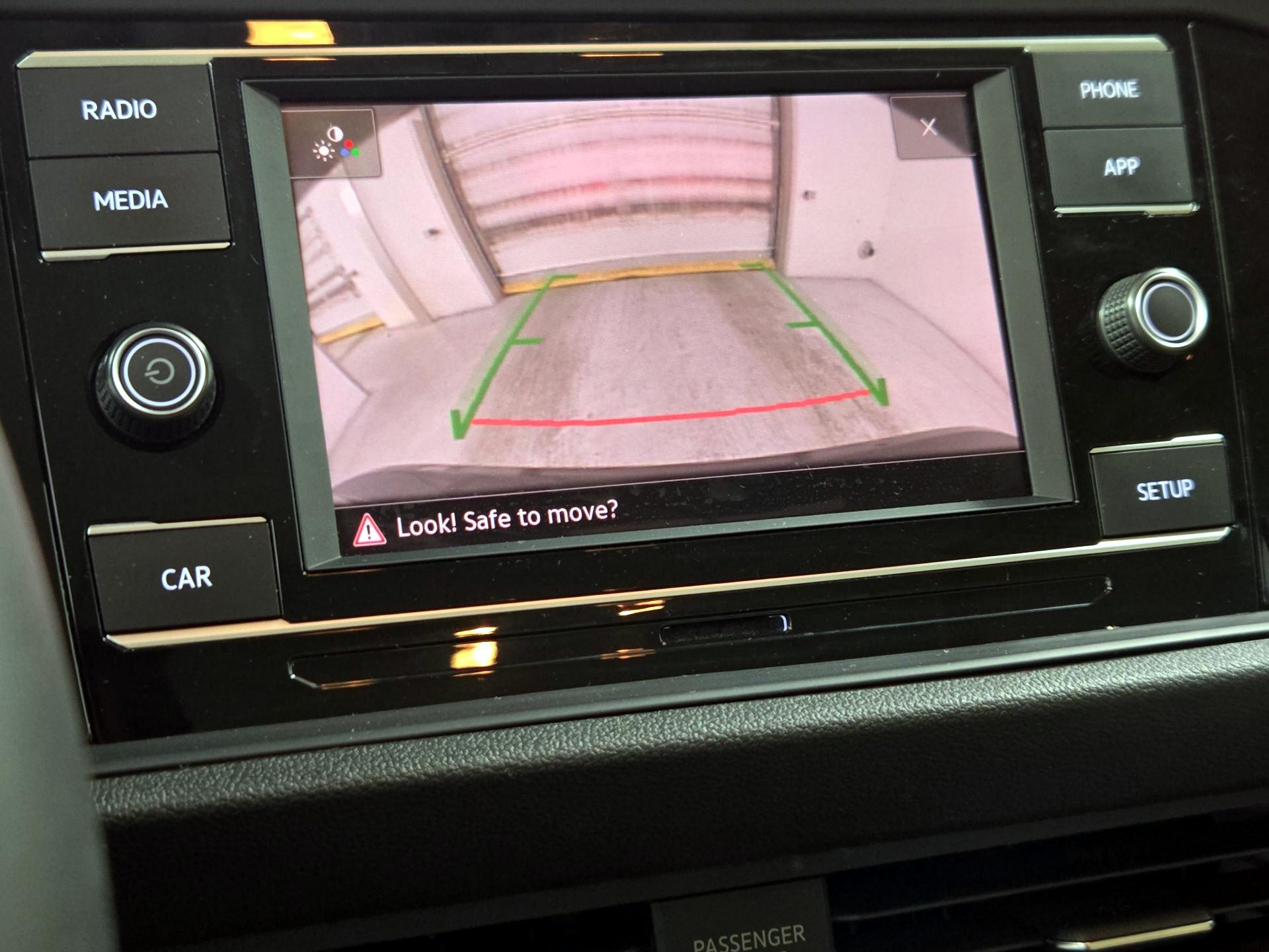 Thumbnail: 2019 Volkswagen Jetta - 14