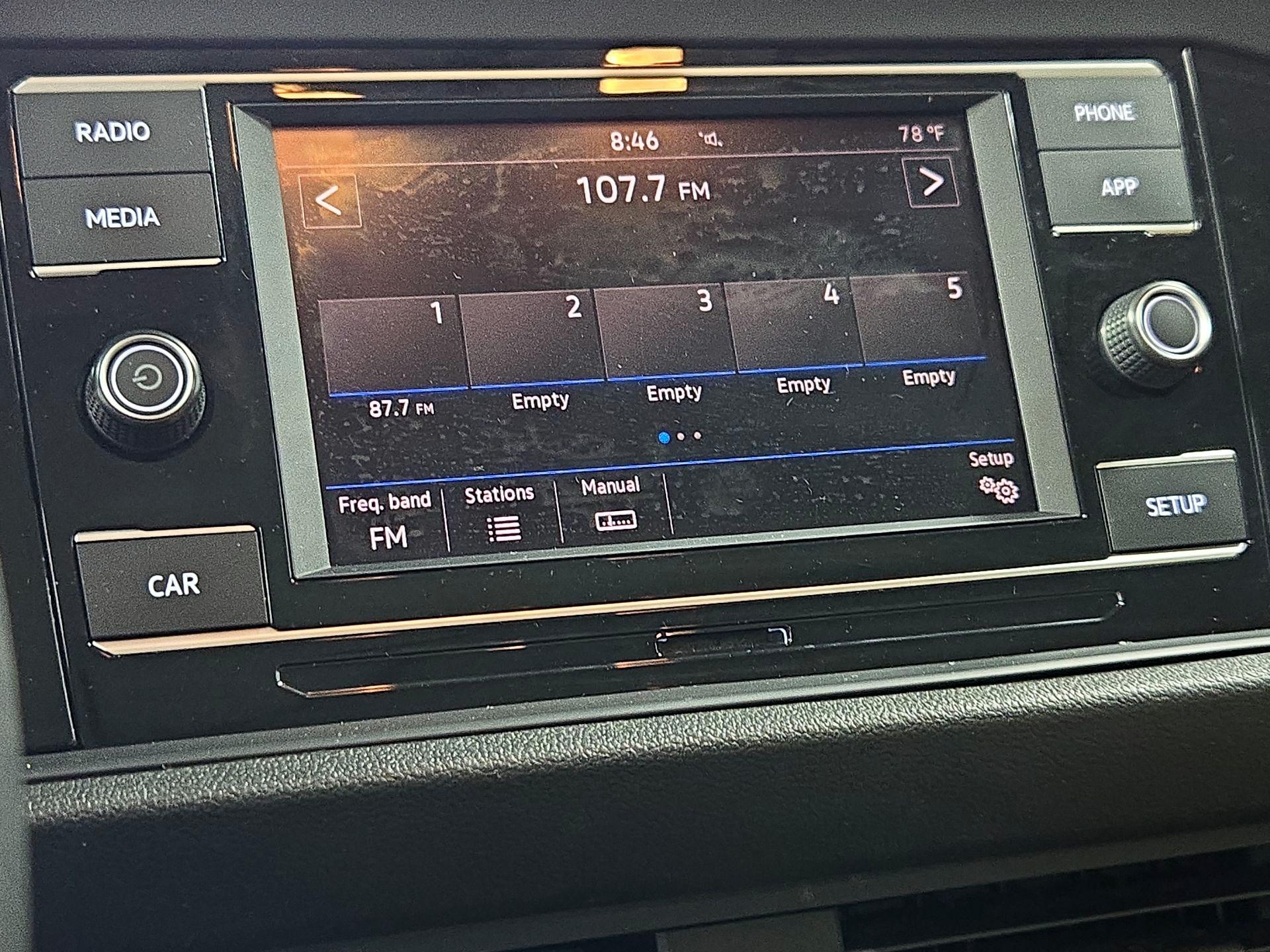 Thumbnail: 2019 Volkswagen Jetta - 15