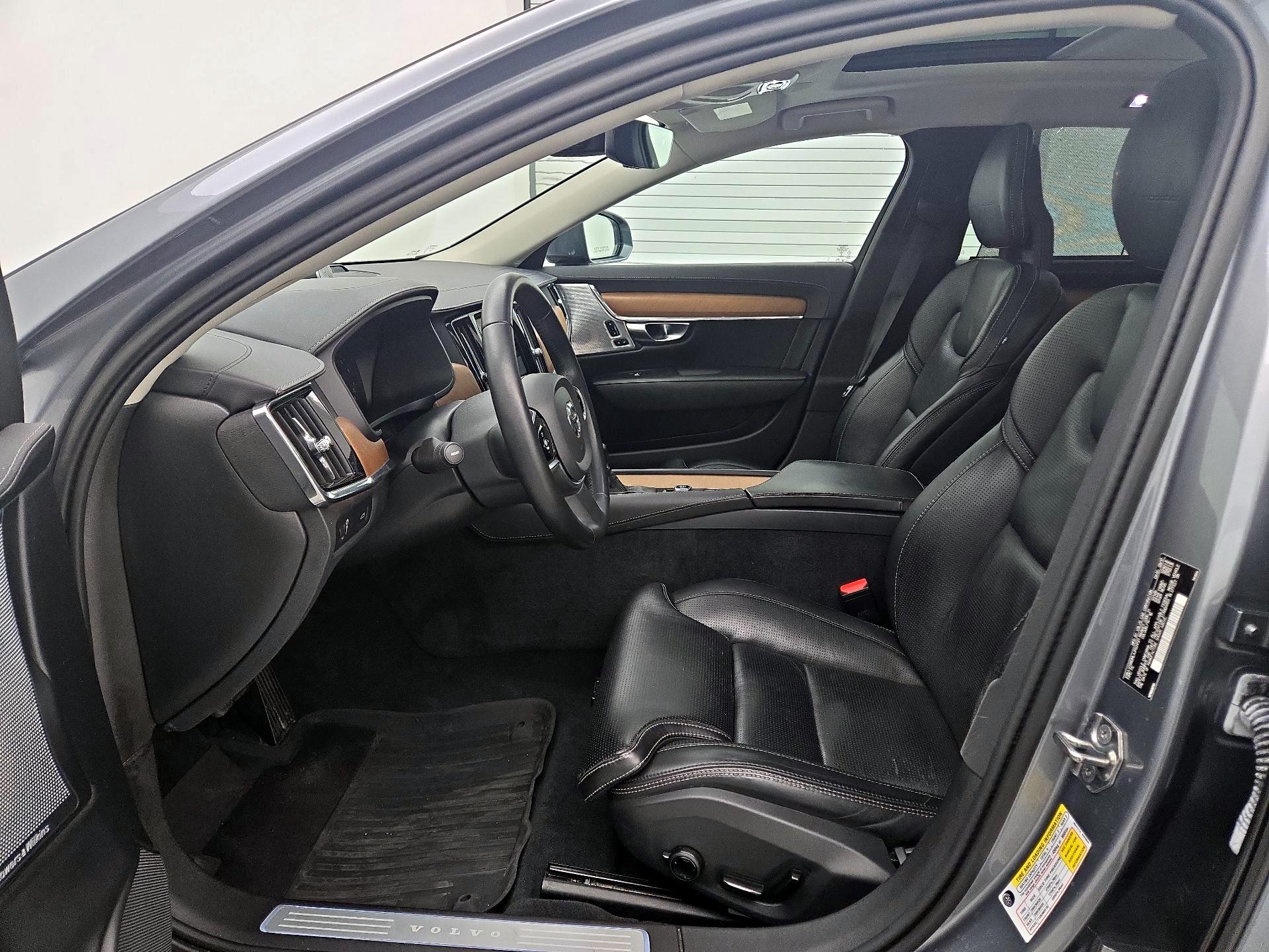 Thumbnail: 2018 Volvo S90 - 11