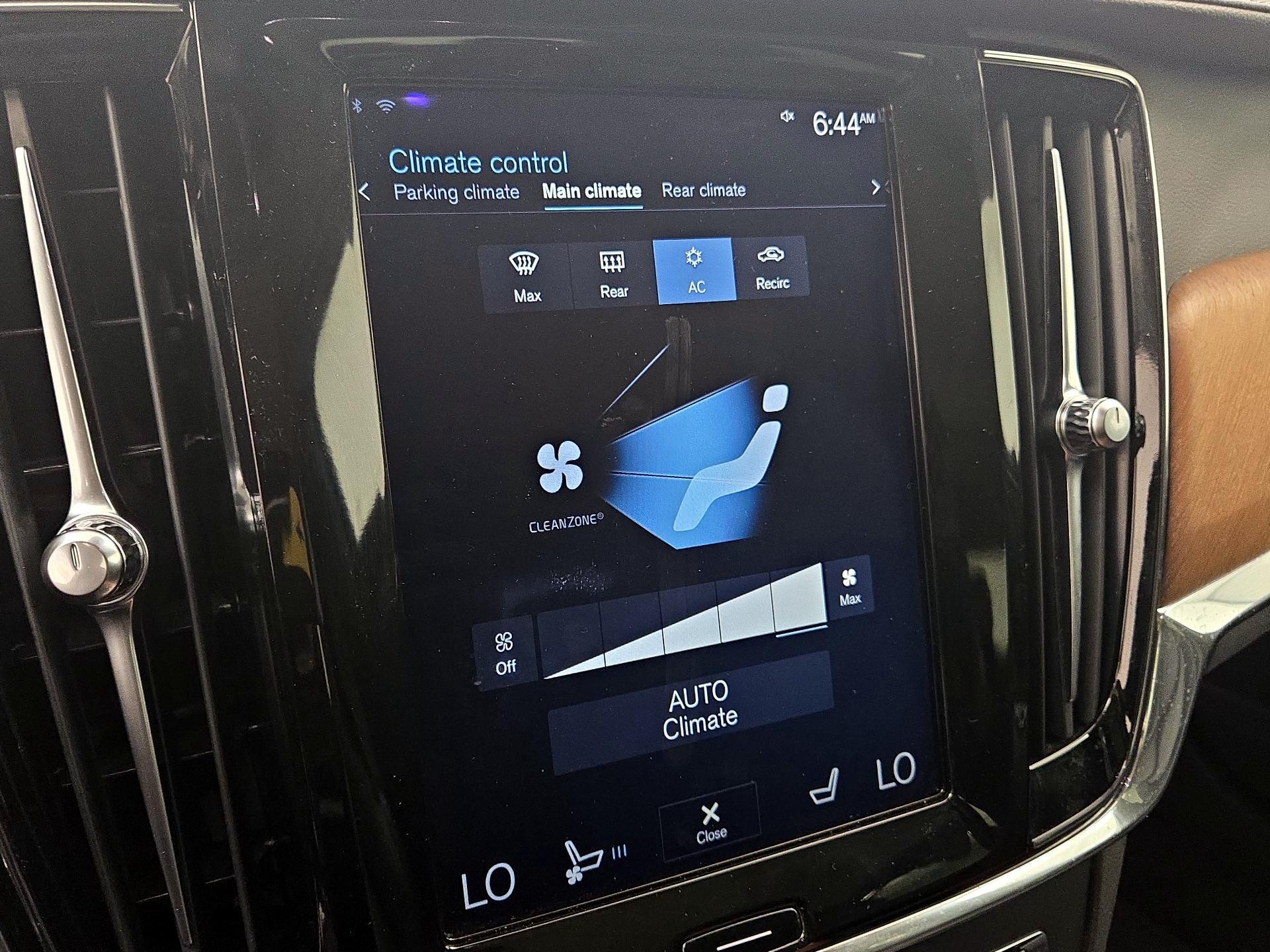 Thumbnail: 2018 Volvo S90 - 16