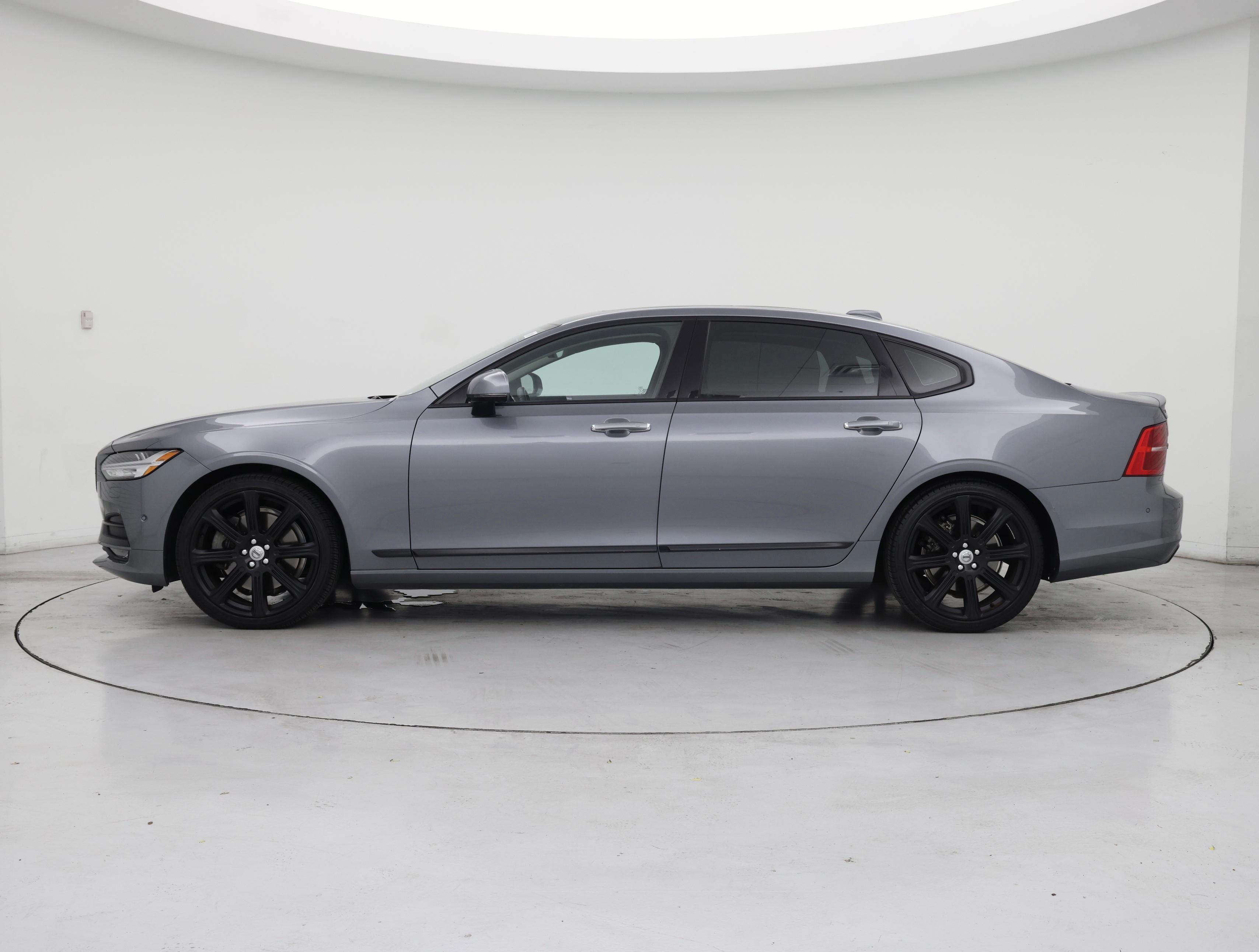 Thumbnail: 2018 Volvo S90 - 3