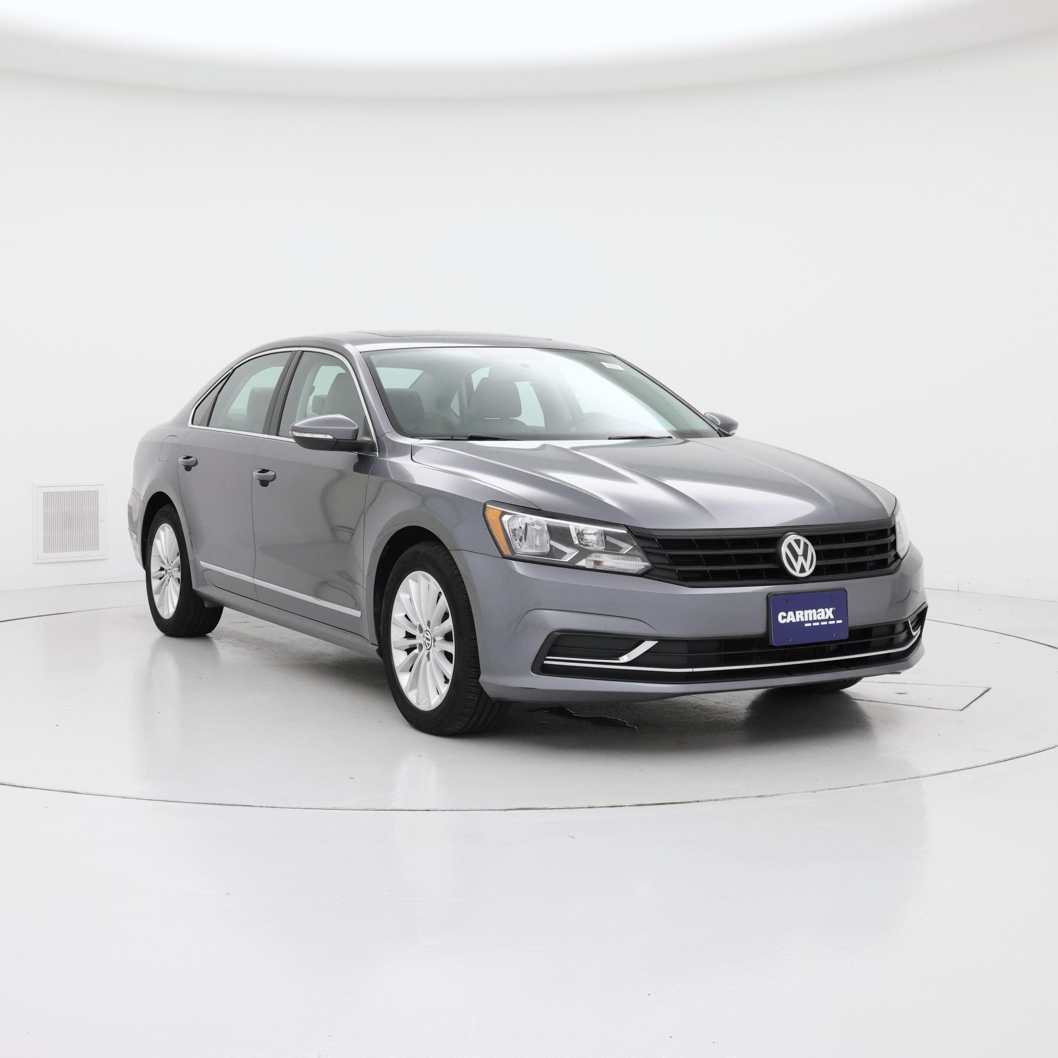 Silver 2016 Volkswagen Passat Sedan Front-Wheel Drive Automatic