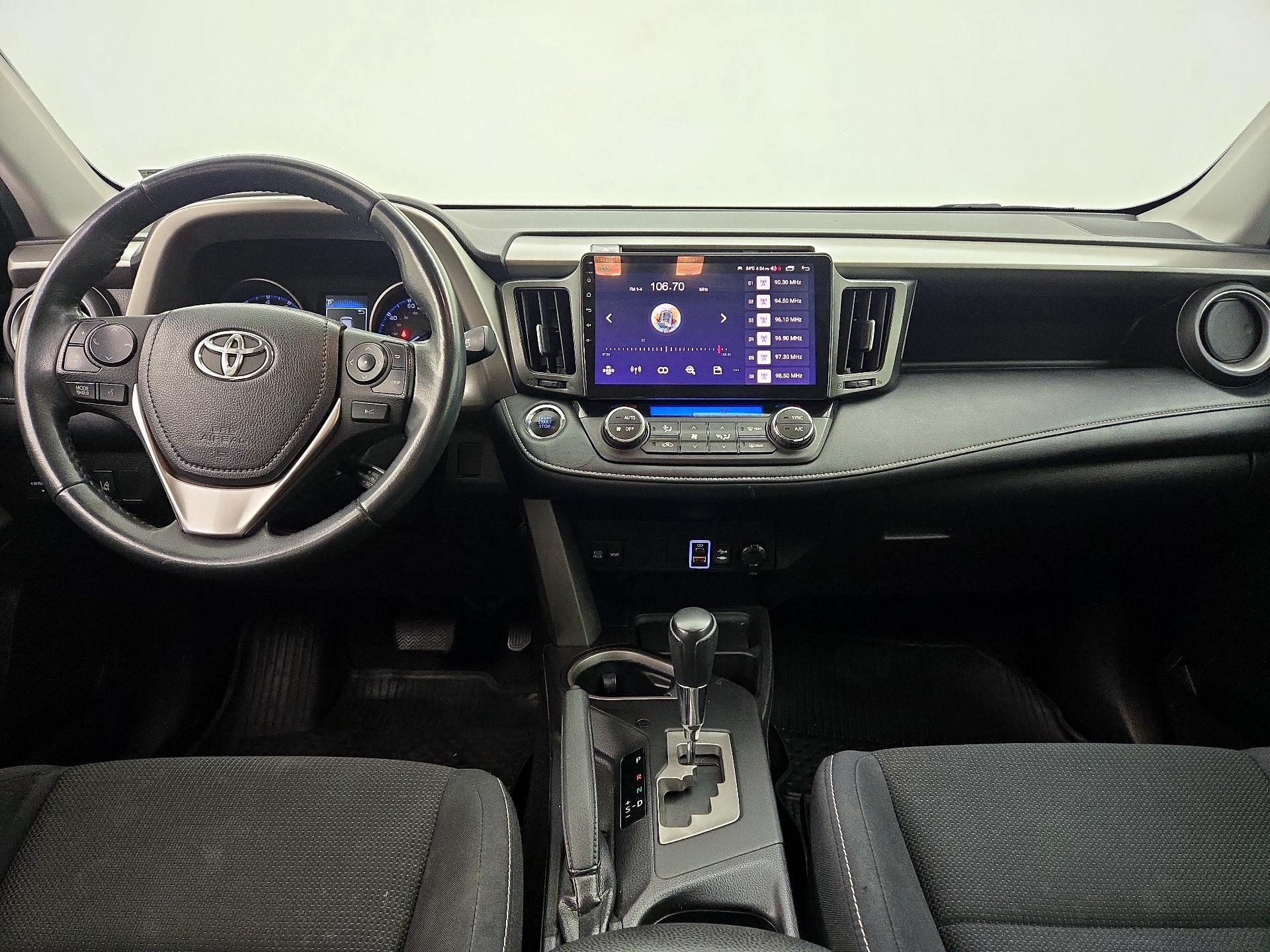Thumbnail: 2018 Toyota RAV4 - 9