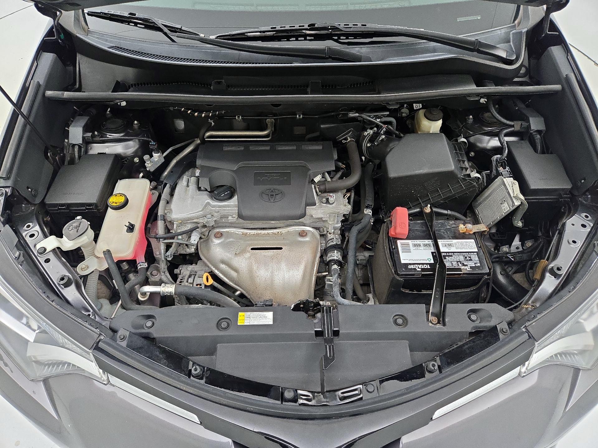 Thumbnail: 2018 Toyota RAV4 - 19