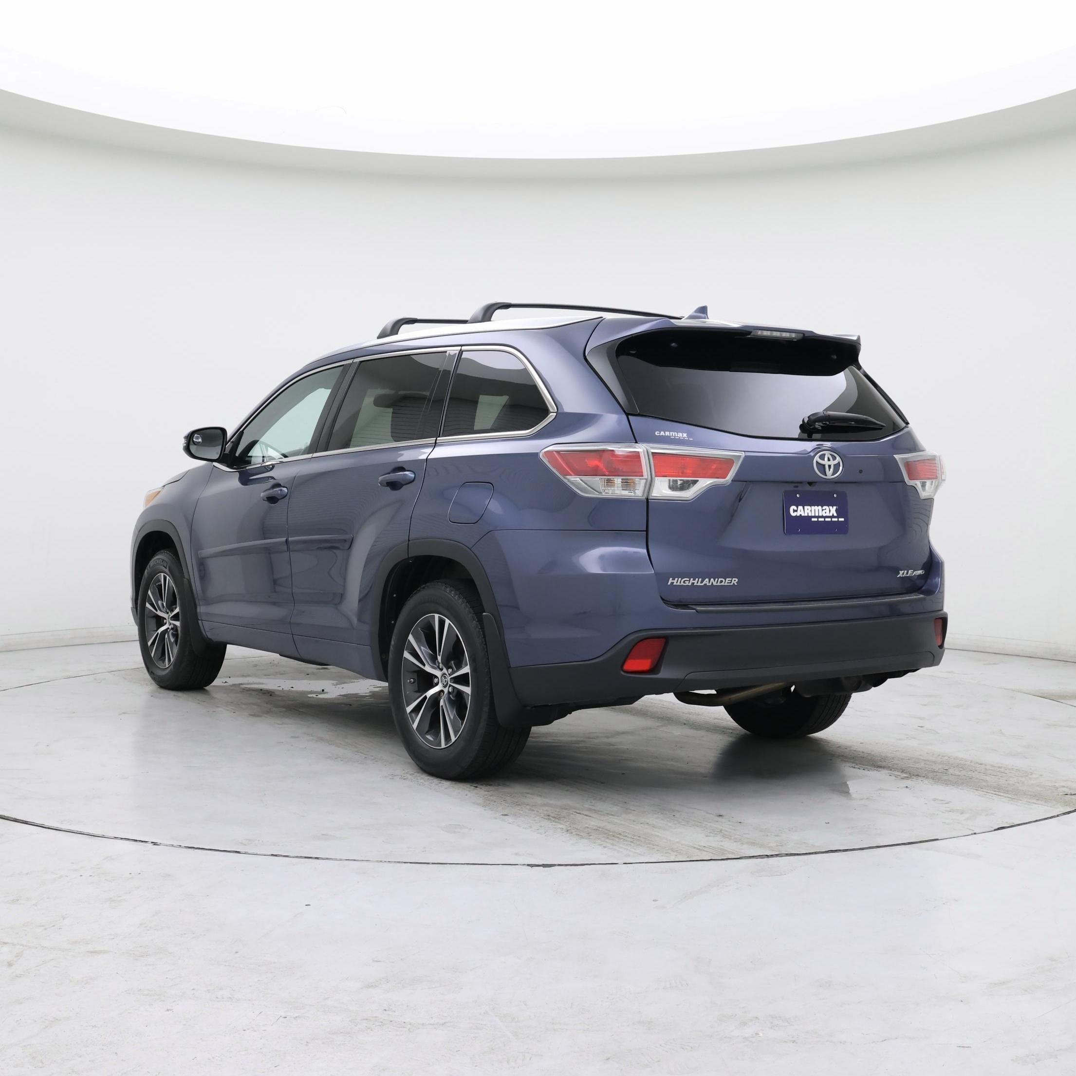 Thumbnail: 2016 Toyota Highlander - 2