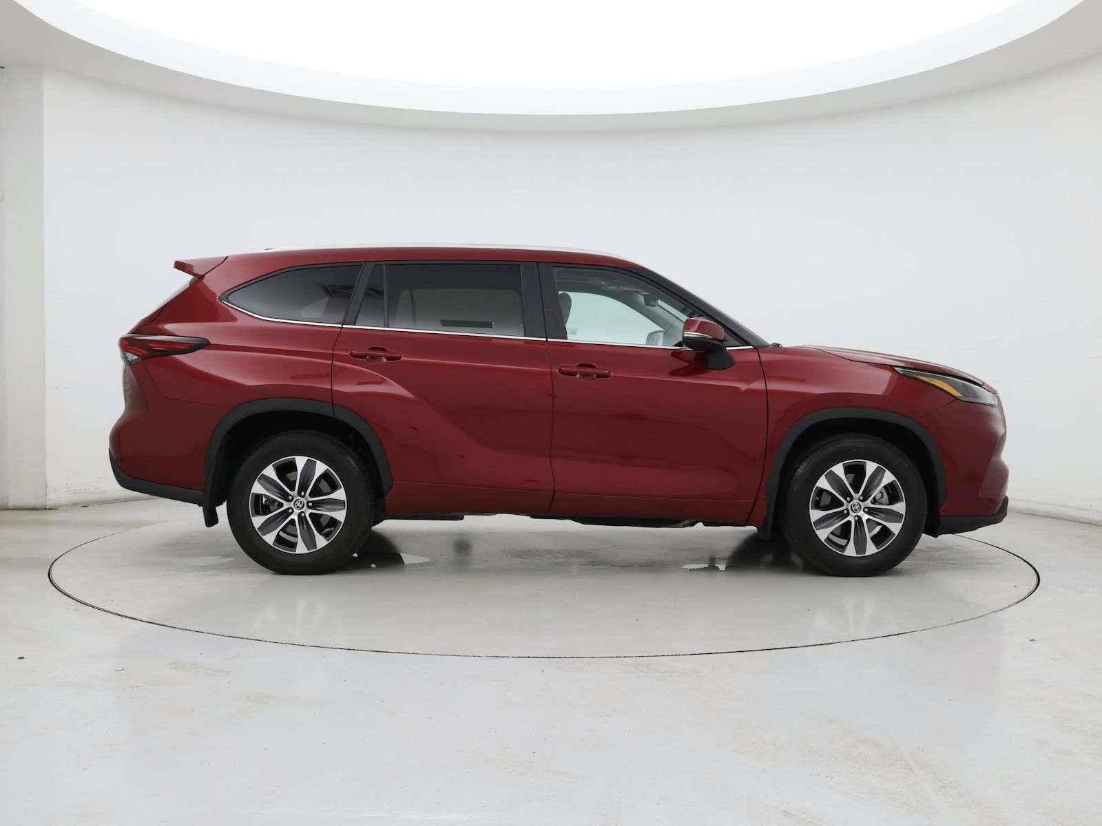 2024 Toyota Highlander XLE - Photo 8