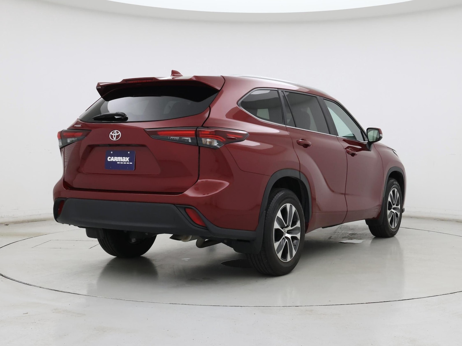 2024 Toyota Highlander XLE - Photo 9