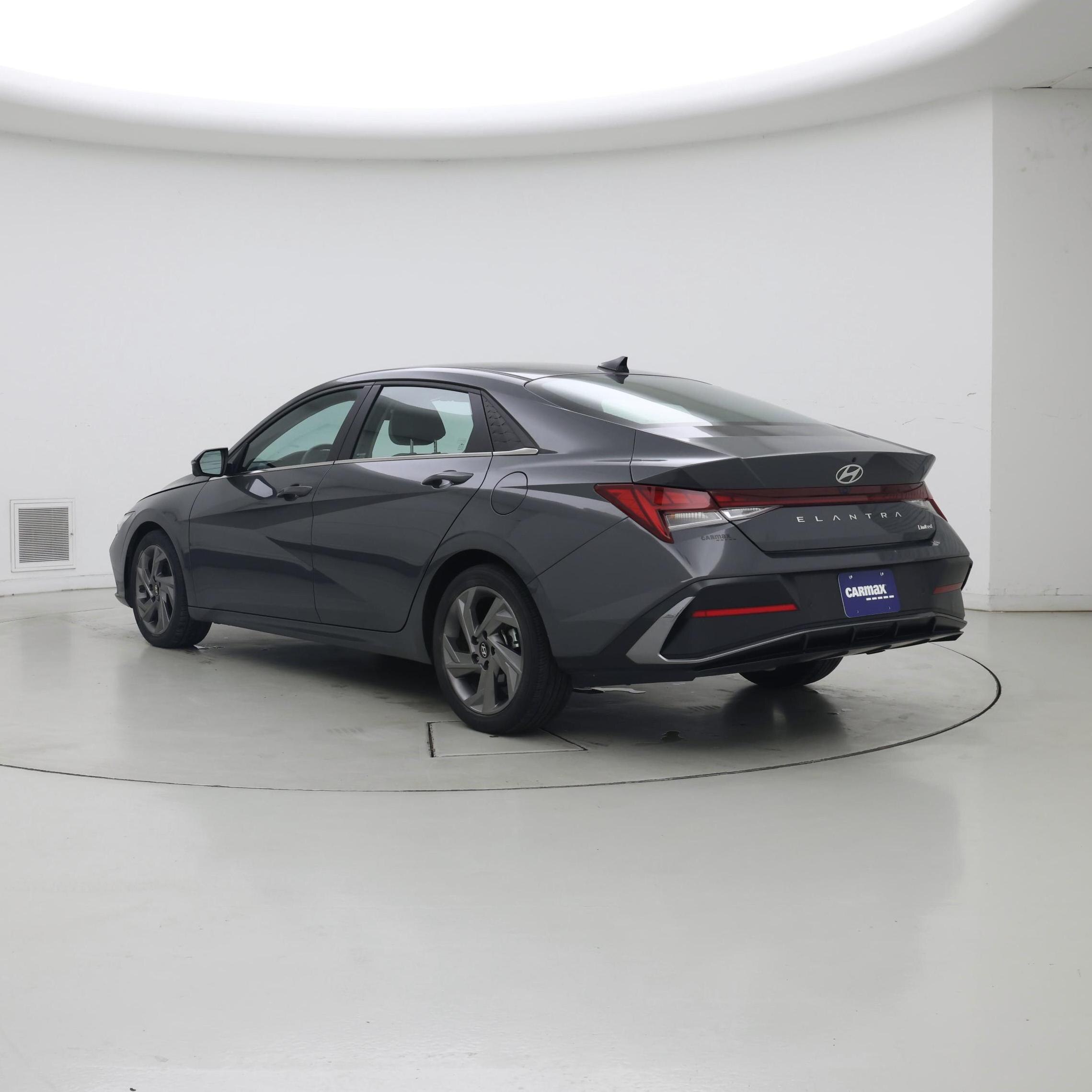 Thumbnail: 2024 Hyundai Elantra - 2