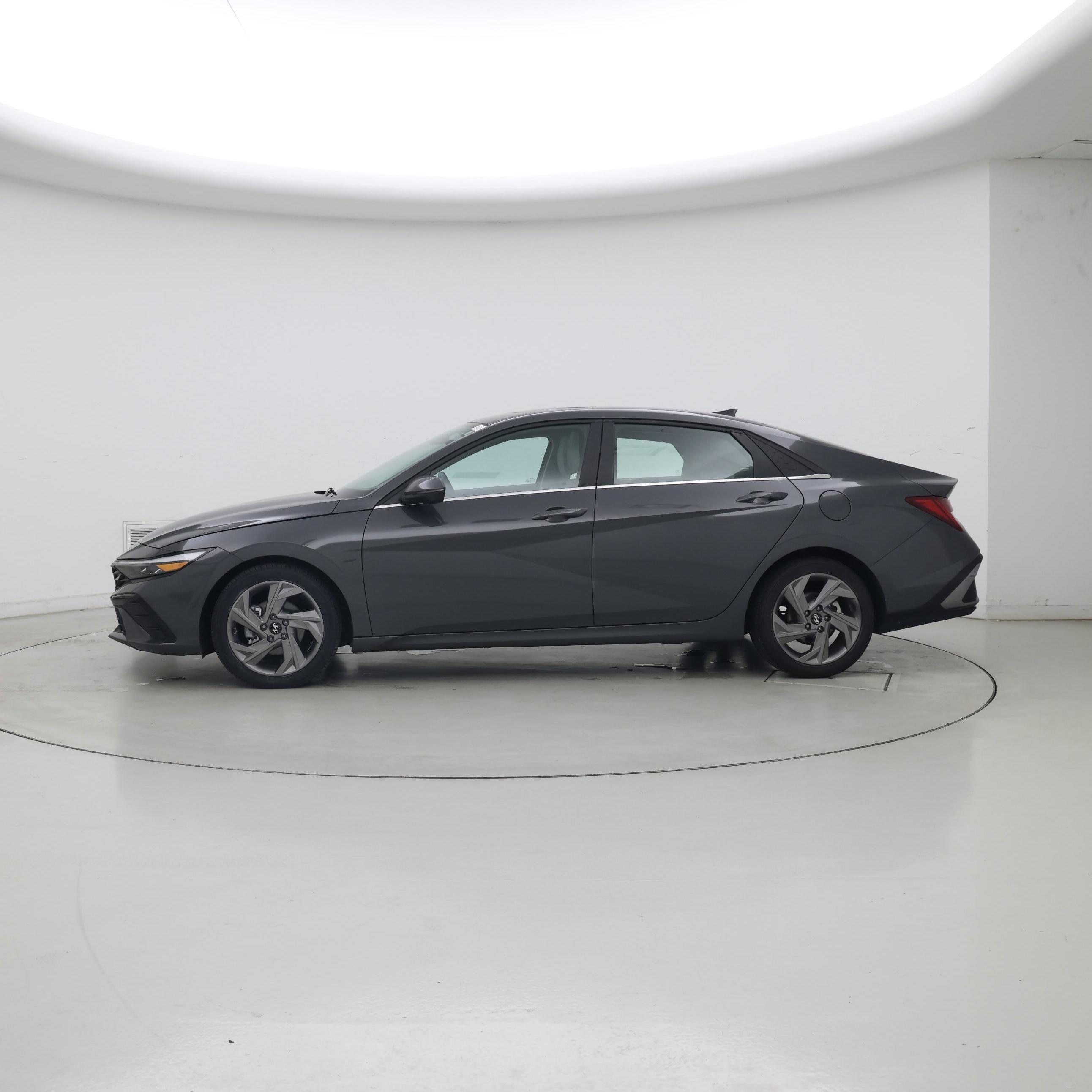 Thumbnail: 2024 Hyundai Elantra - 3