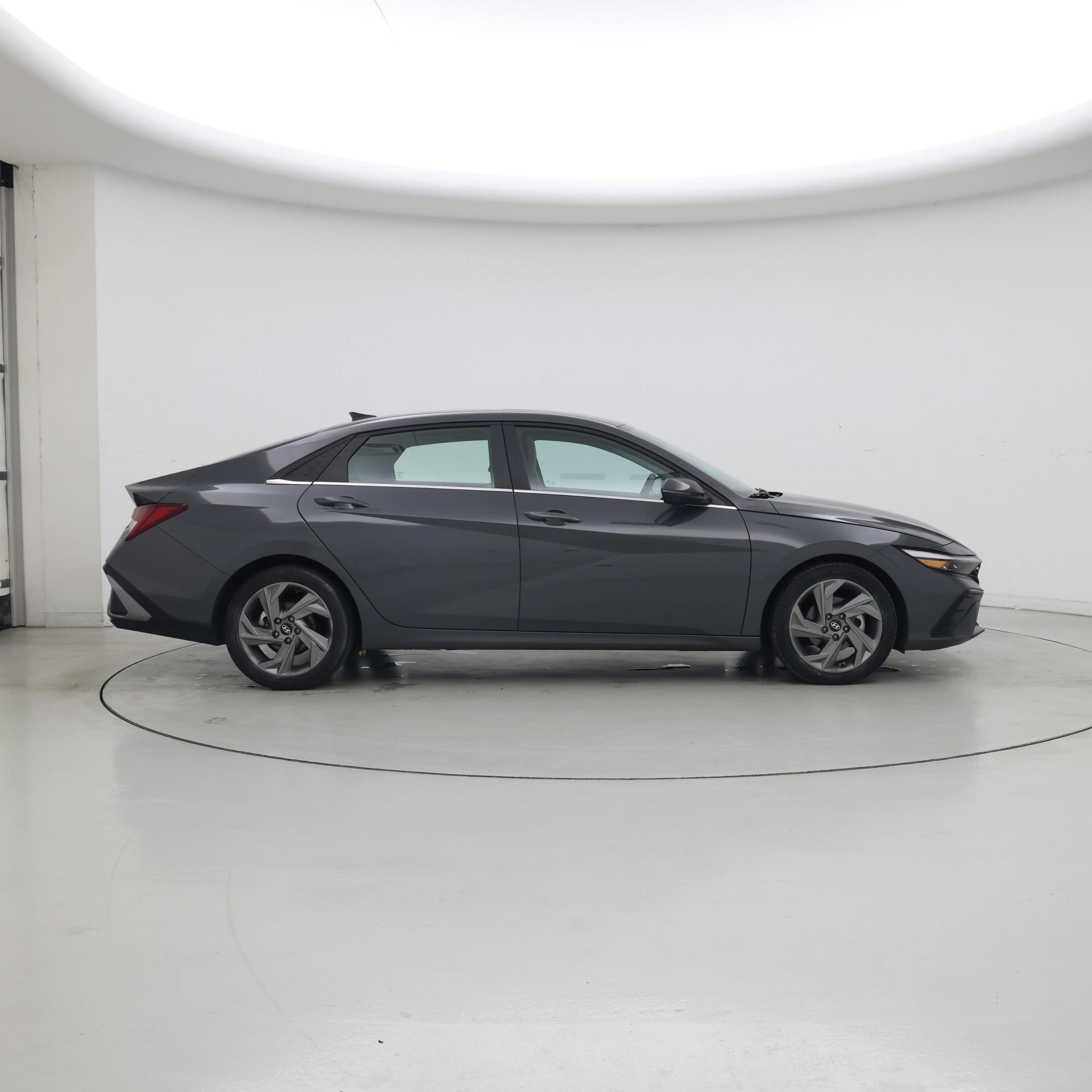 Thumbnail: 2024 Hyundai Elantra - 7