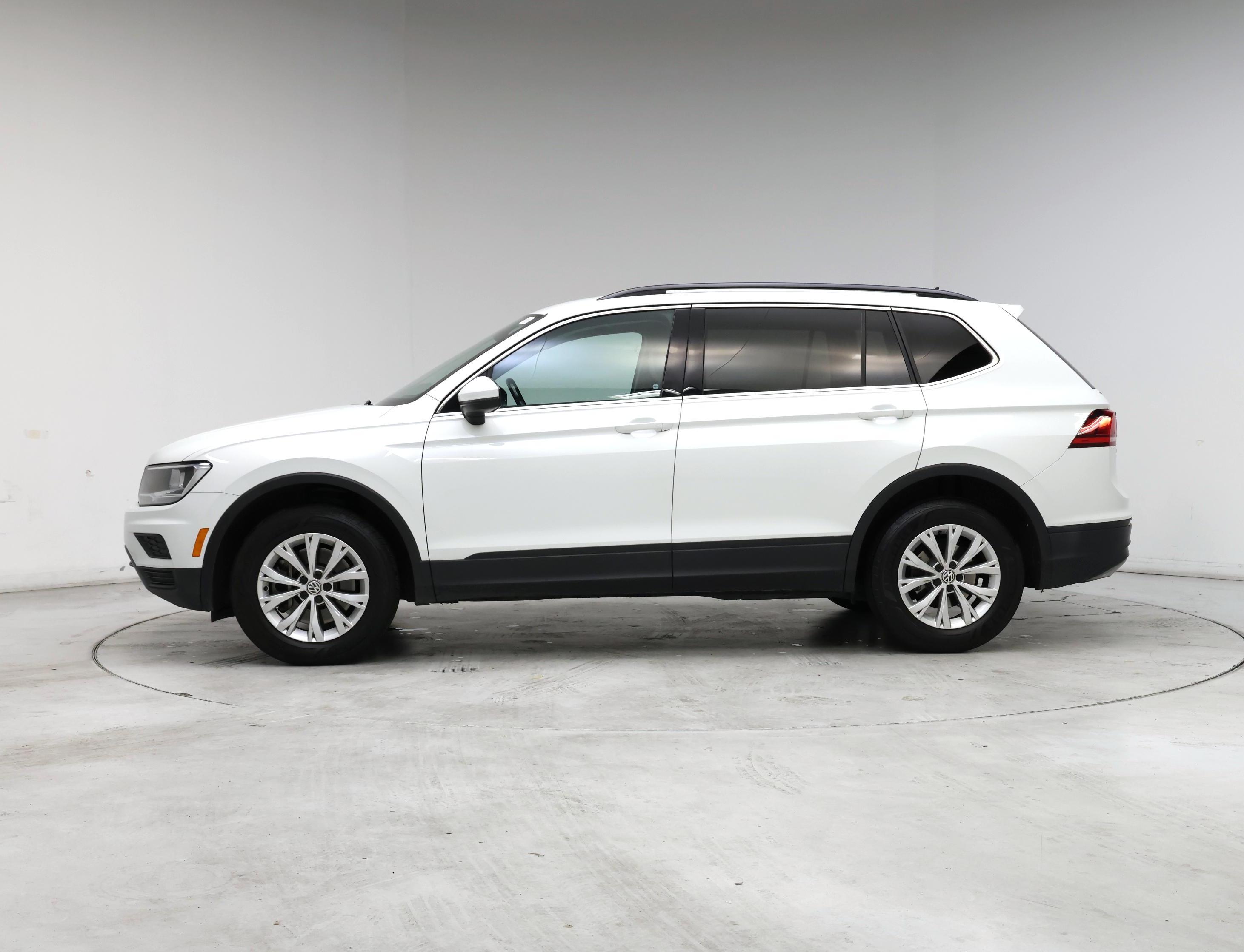 Thumbnail: 2019 Volkswagen Tiguan - 3