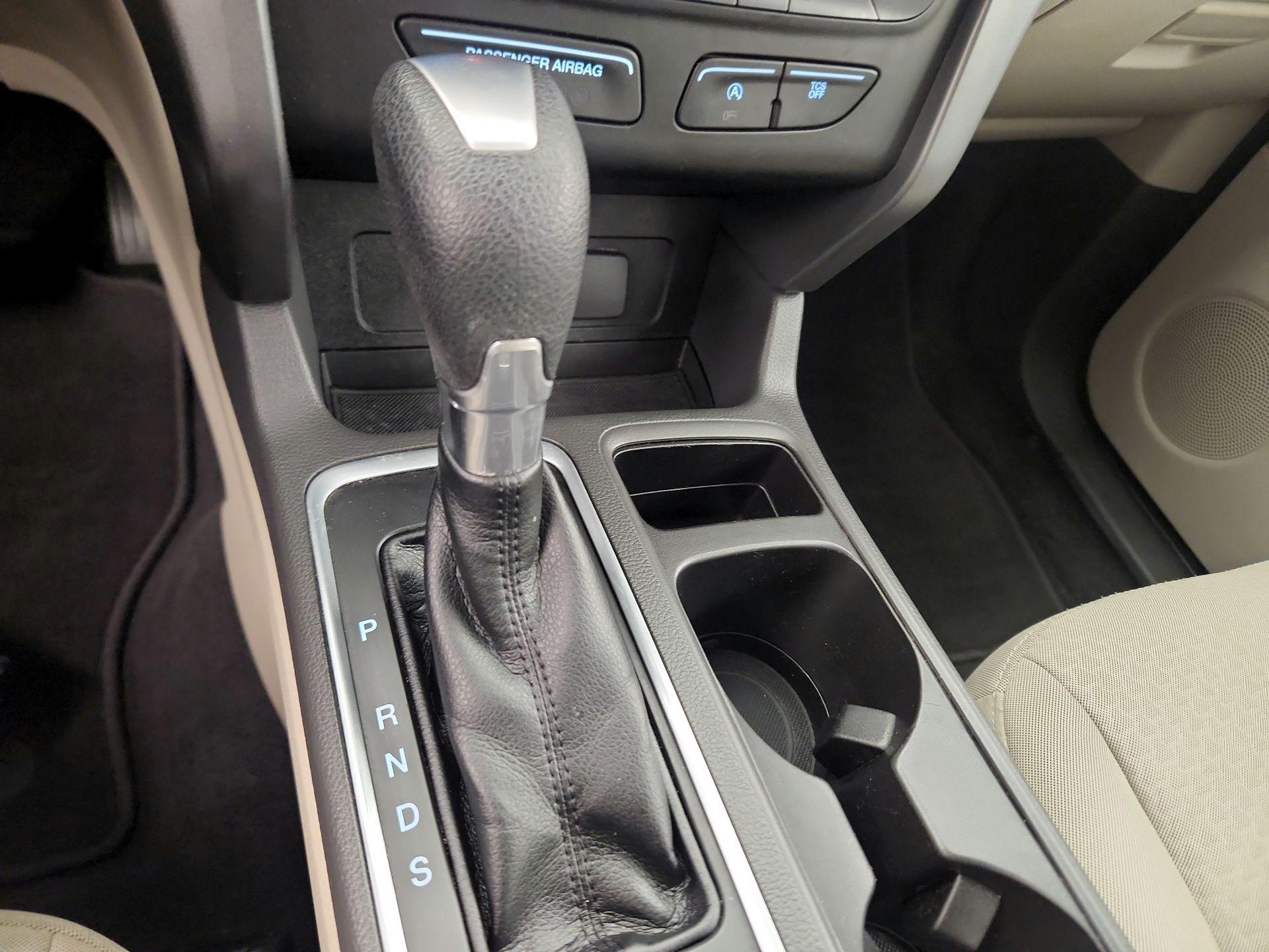 Thumbnail: 2017 Ford Escape - 16