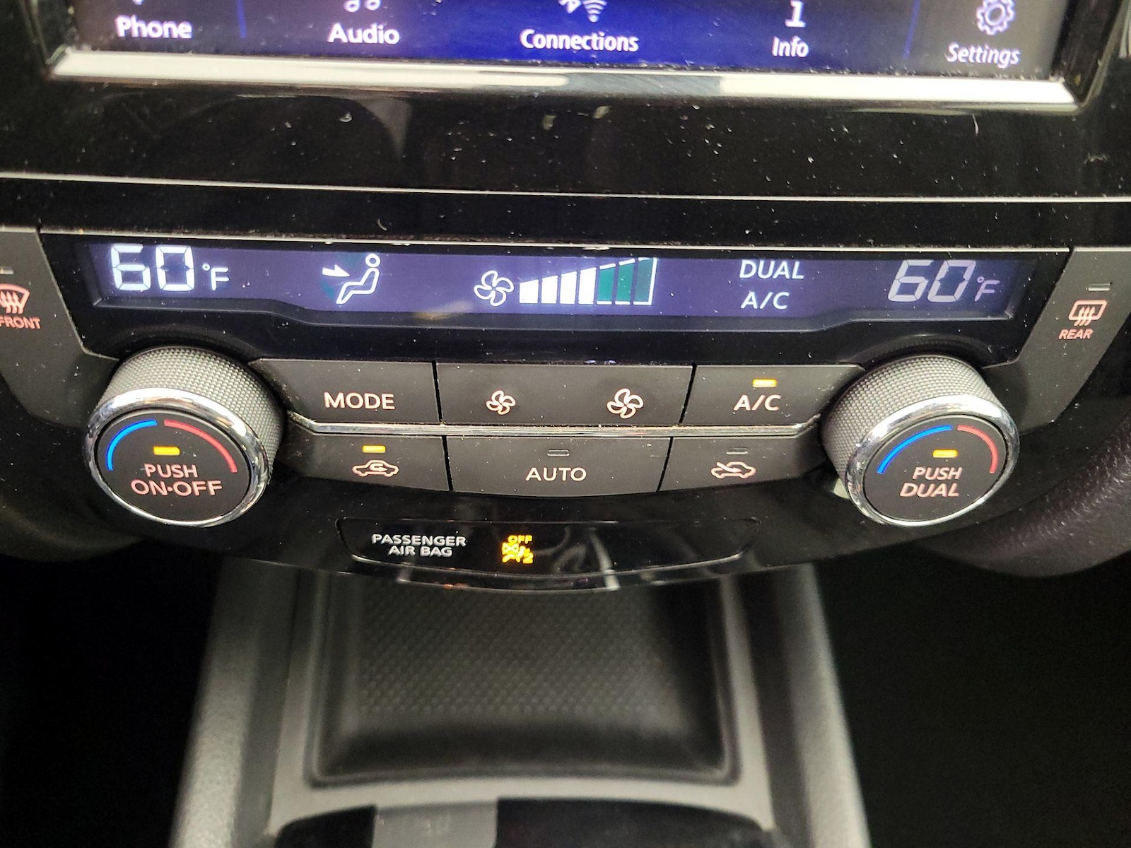 2020 Nissan Rogue SV - Photo 17