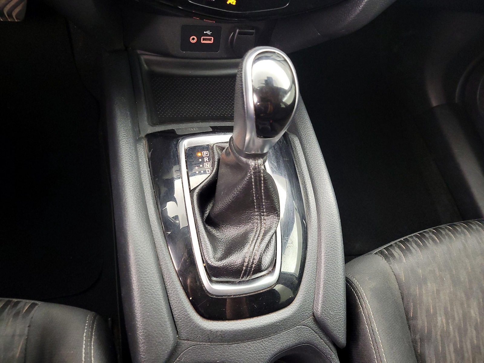2020 Nissan Rogue SV - Photo 18