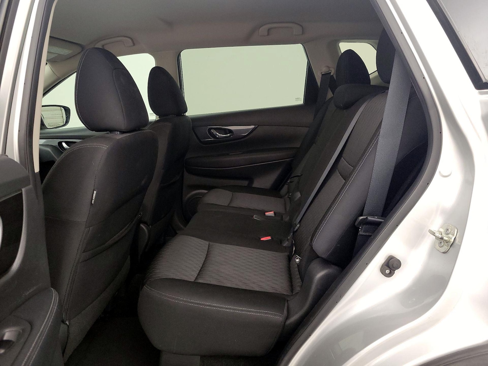 2020 Nissan Rogue SV - Photo 20