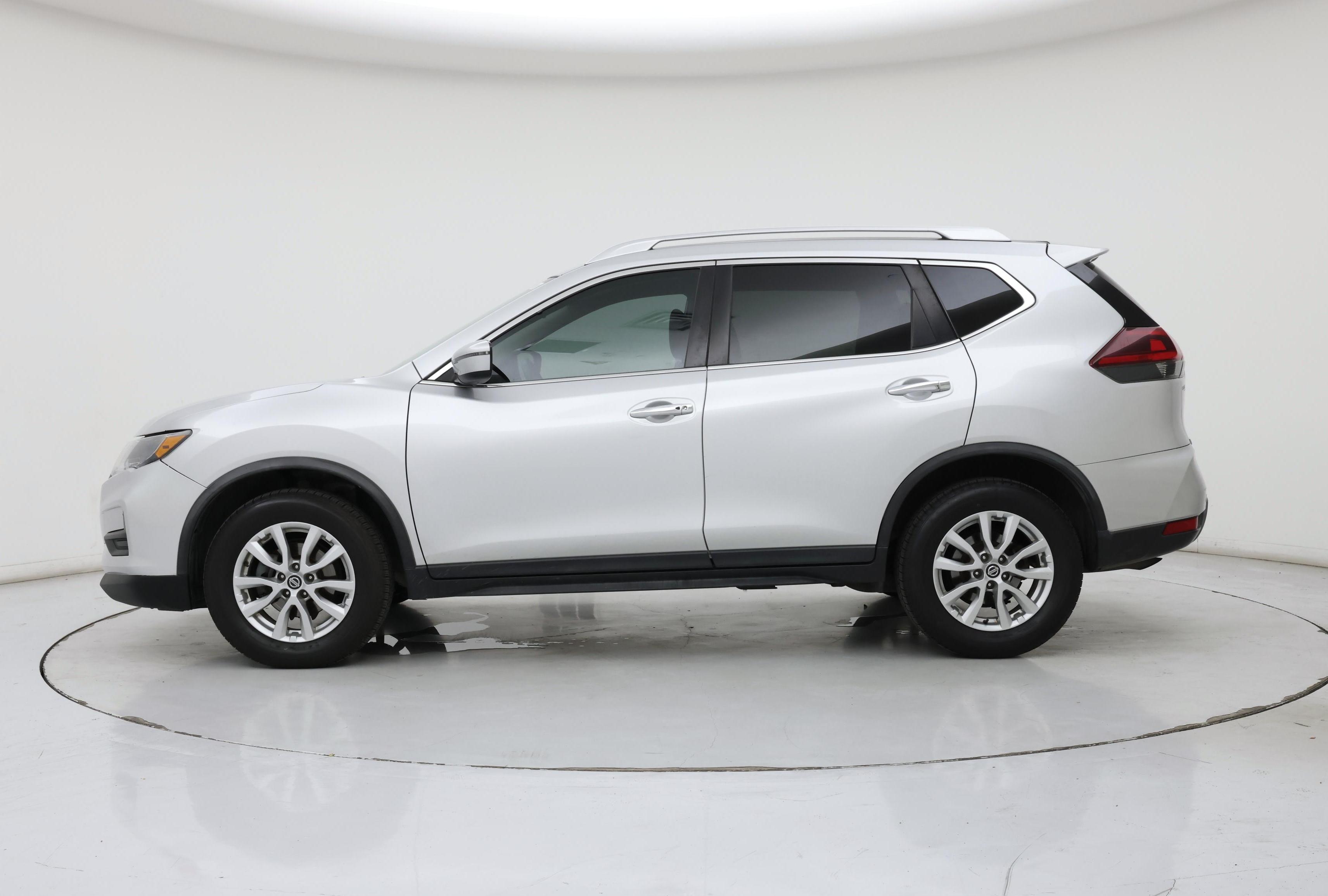 Thumbnail: 2020 Nissan Rogue - 3